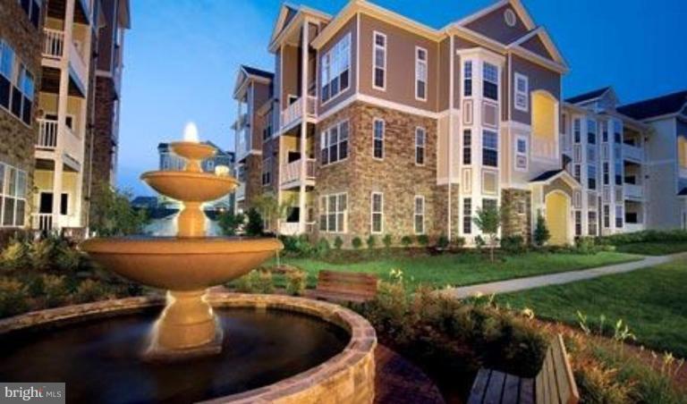 WESTCHESTER AT STRATFORD - Residential