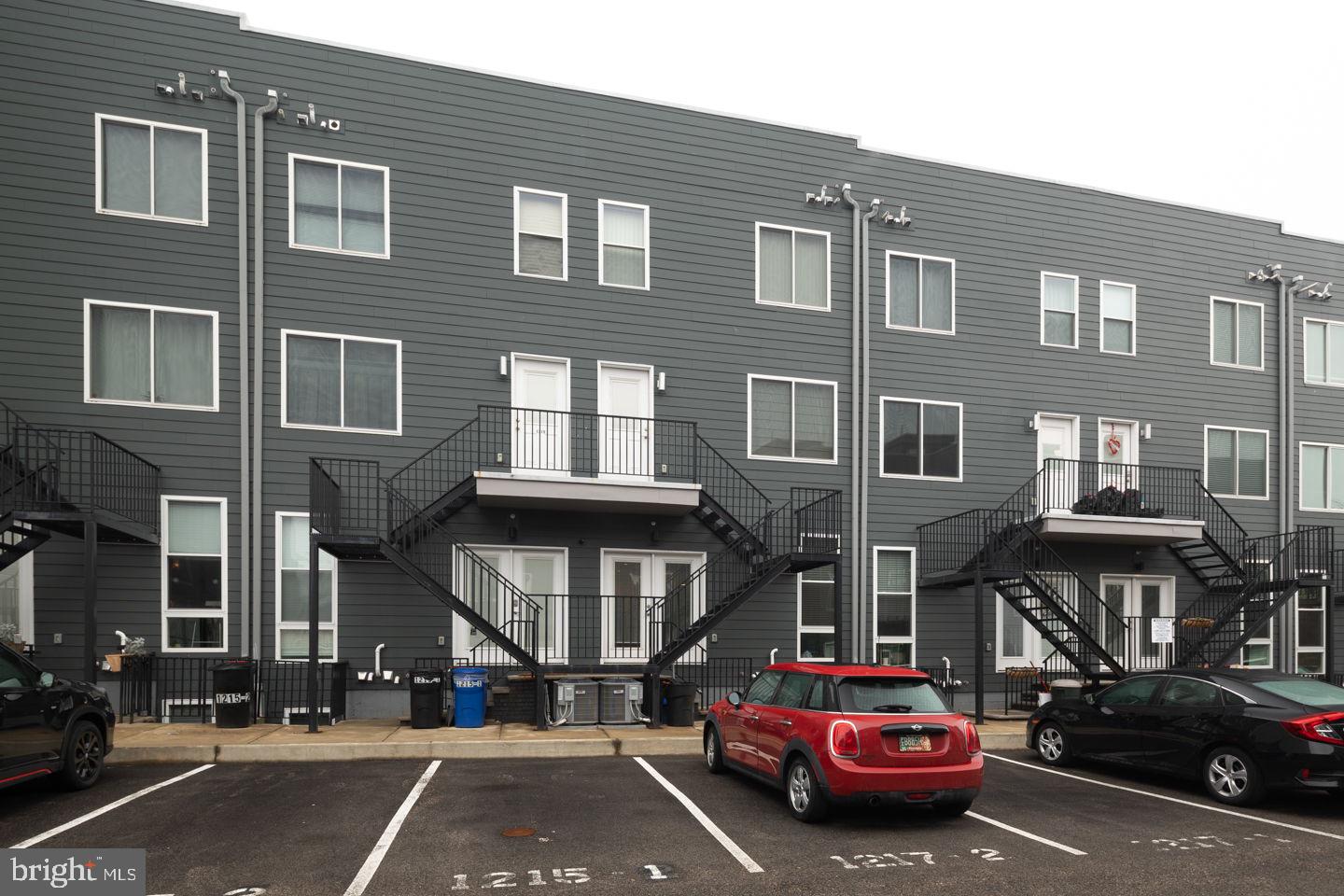 OLDE KENSINGTON - Residential