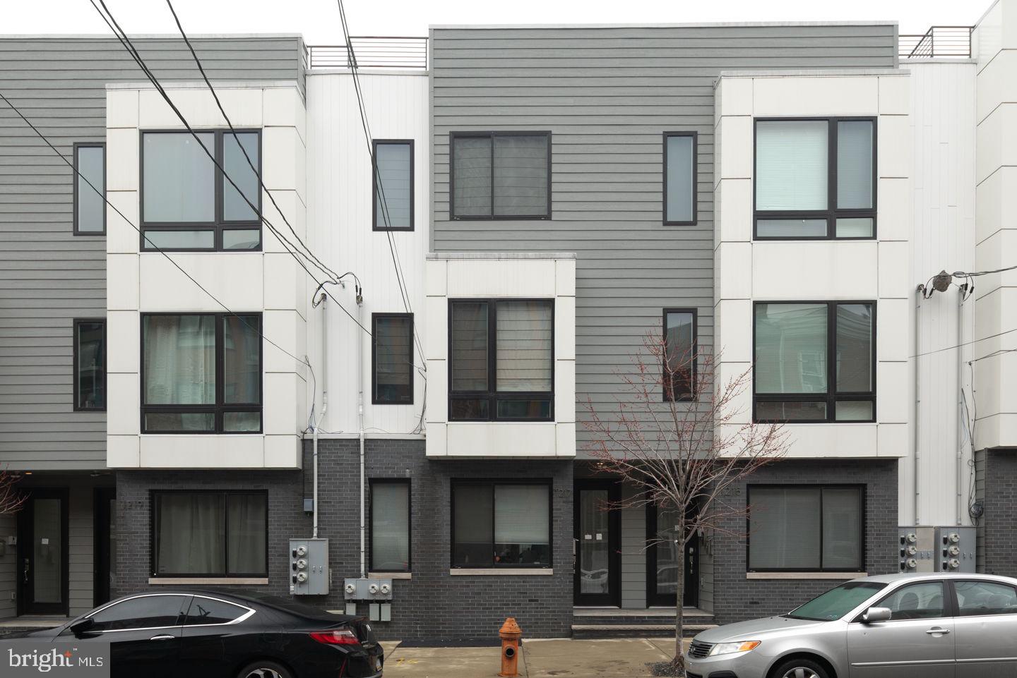 OLDE KENSINGTON - Residential