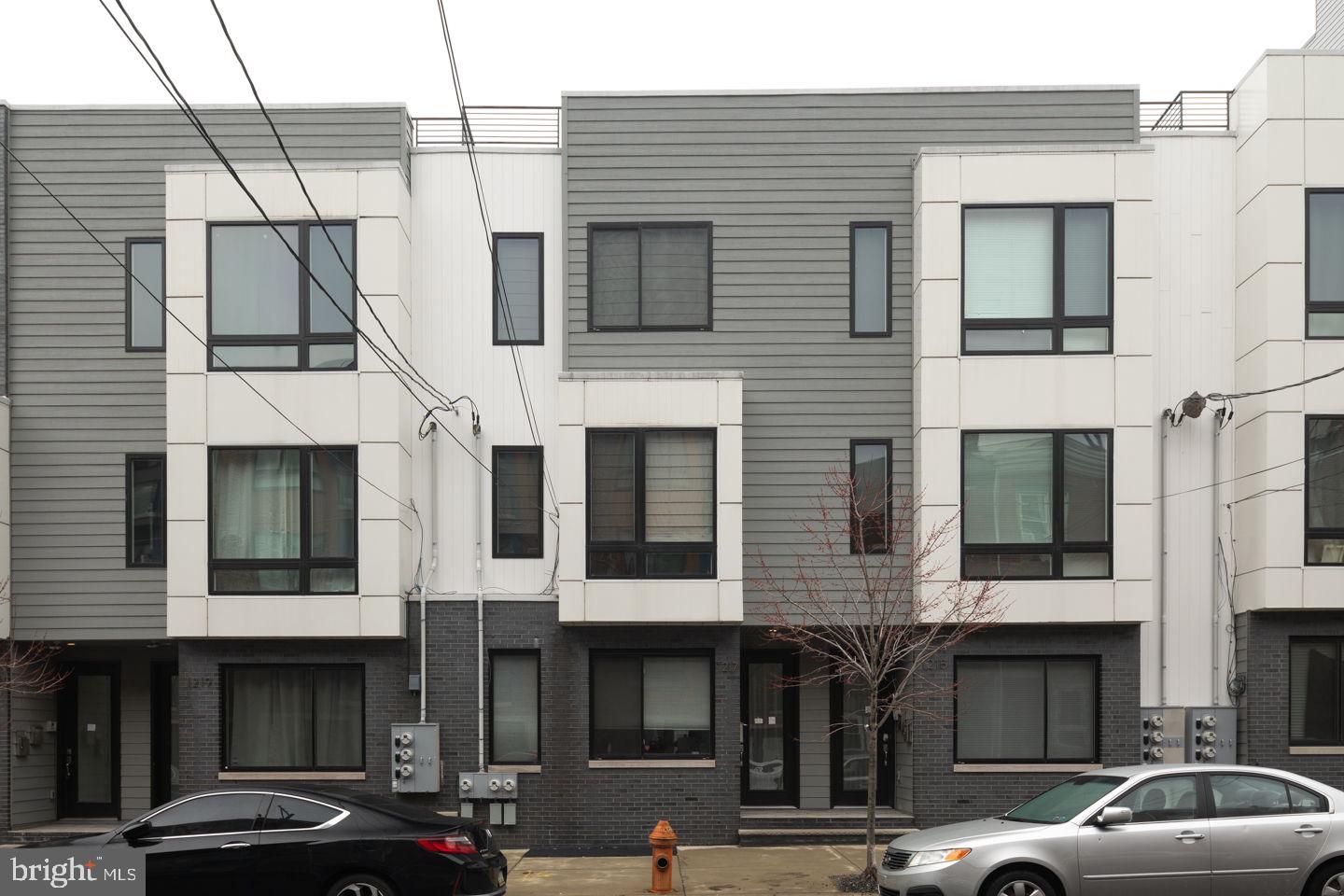 OLDE KENSINGTON - Residential