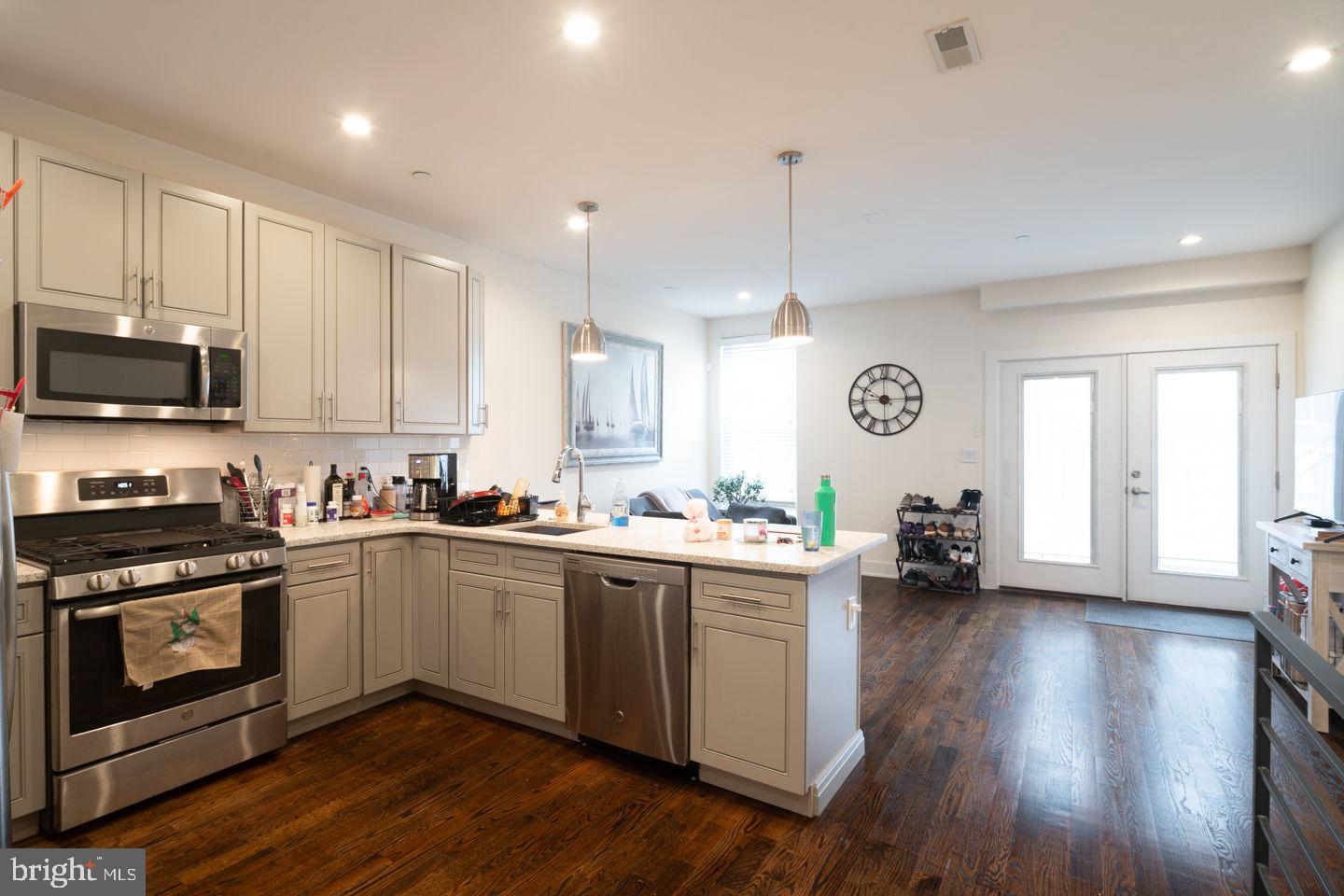 OLDE KENSINGTON - Residential