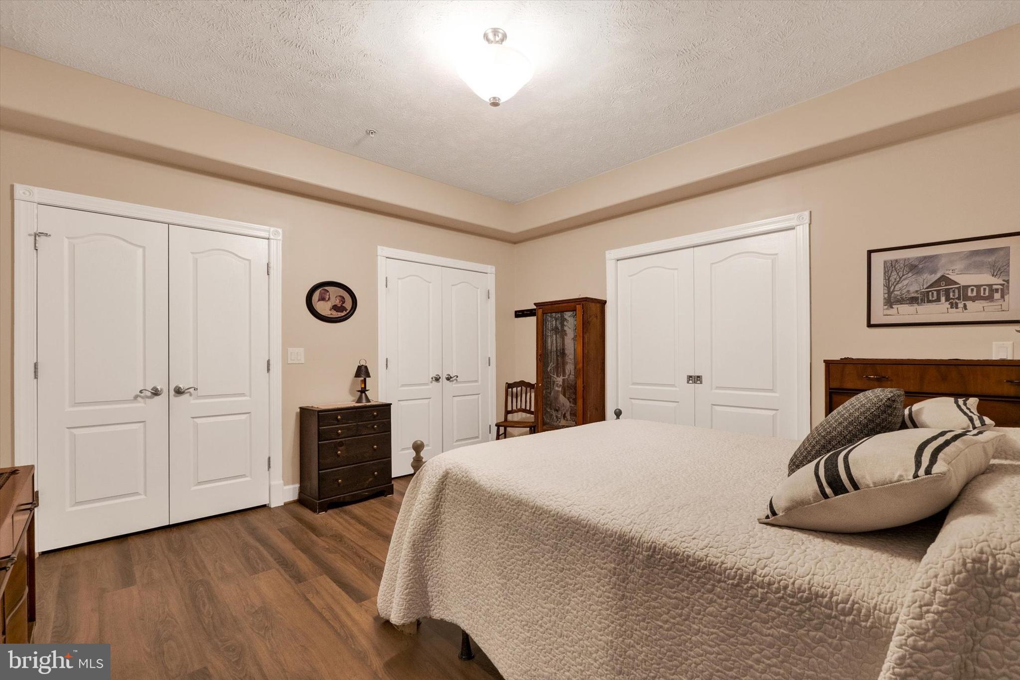 CORTLAND MANOR - Residential