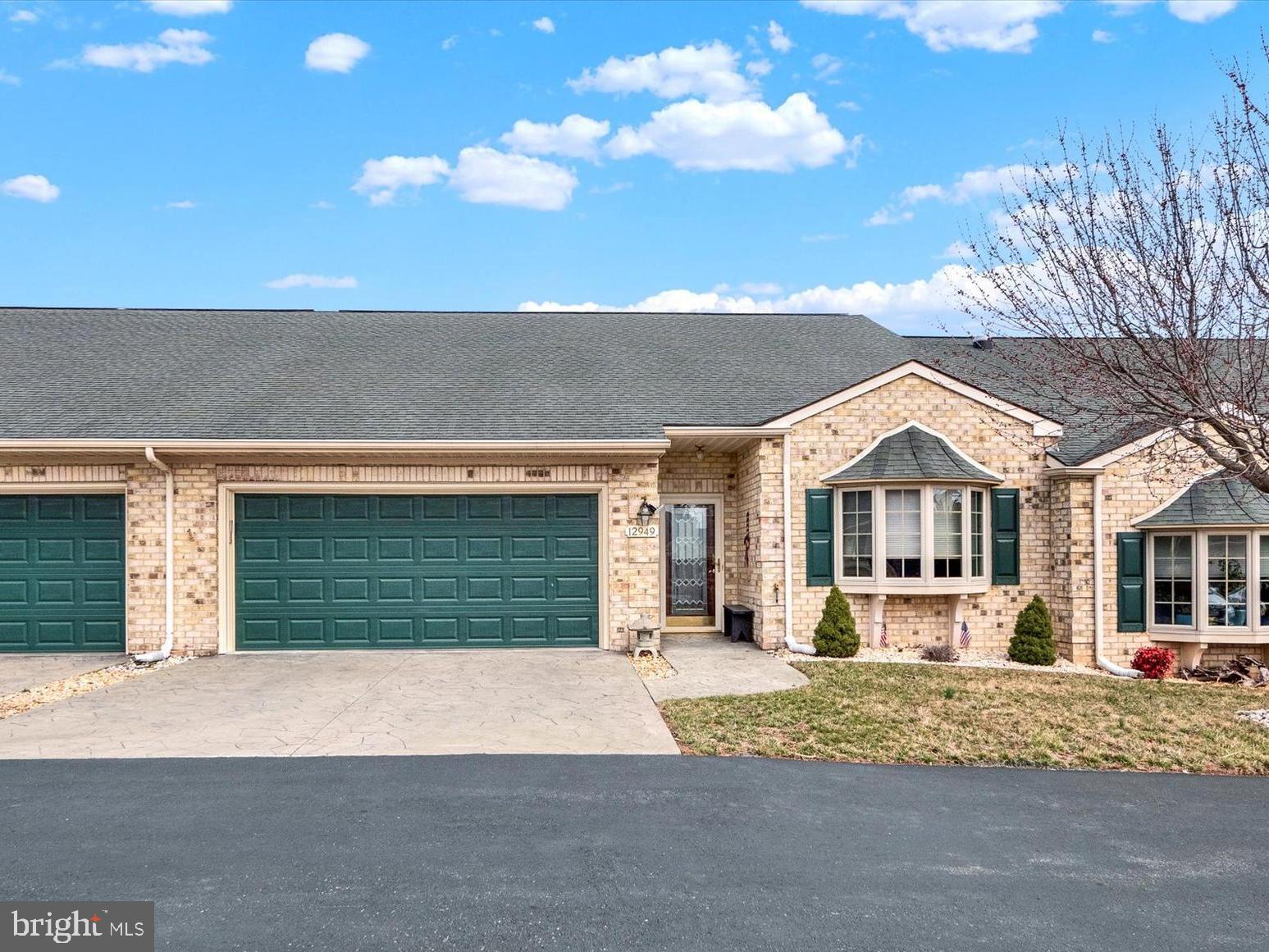 CORTLAND MANOR - Residential