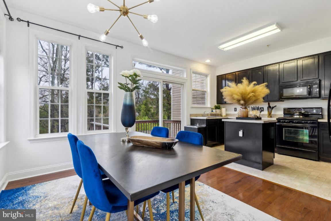 WILLOWGATE - Residential