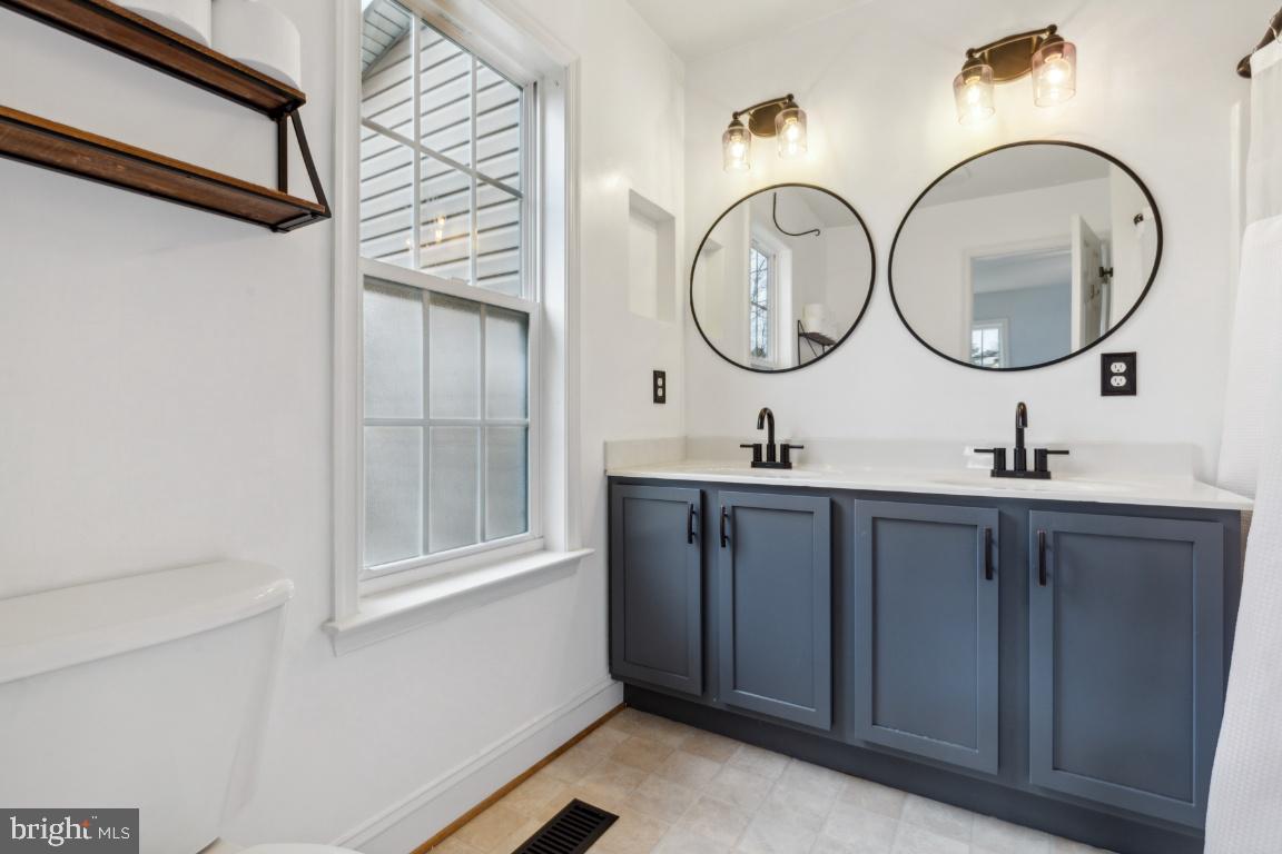 WILLOWGATE - Residential