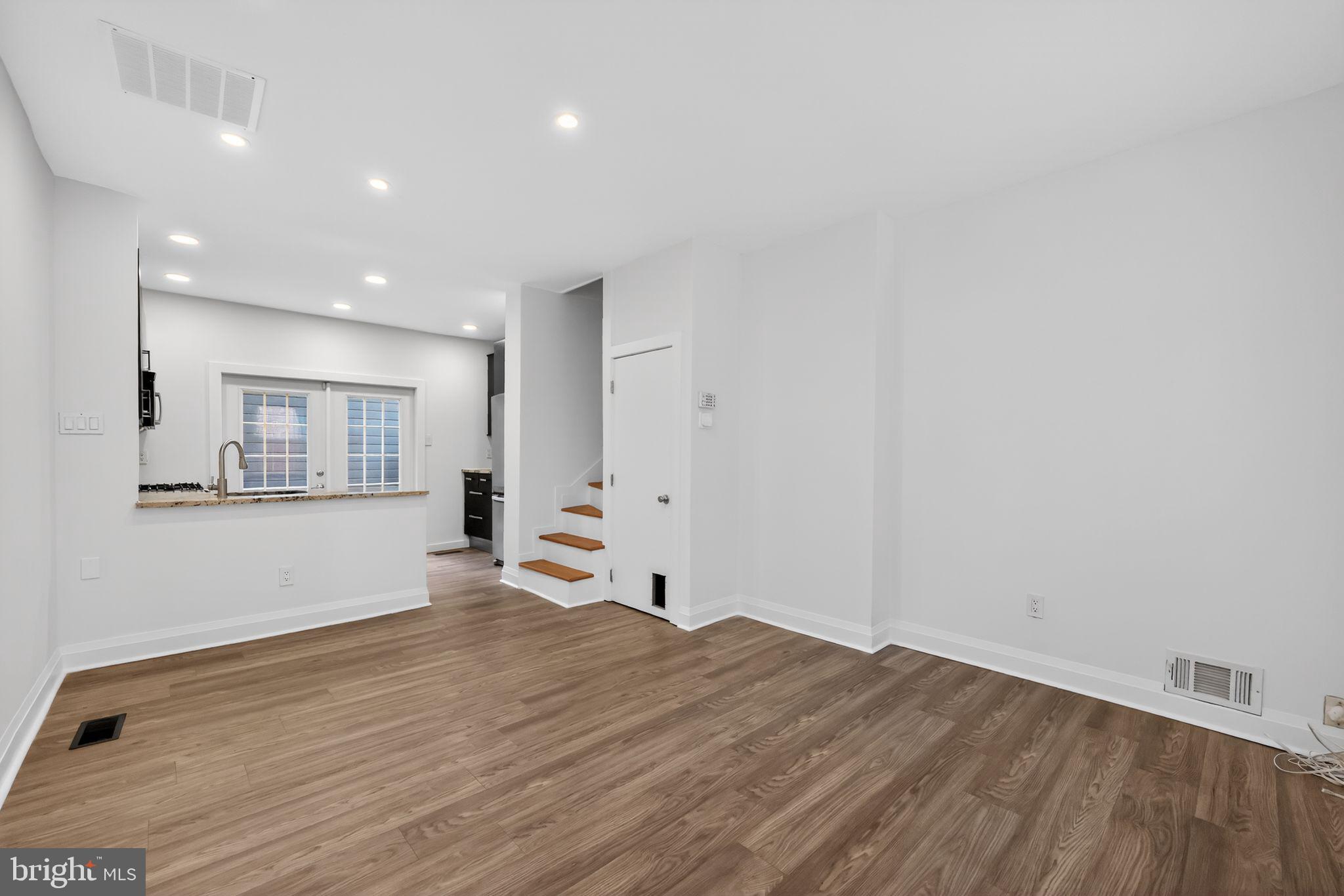 BELLA VISTA - Residential