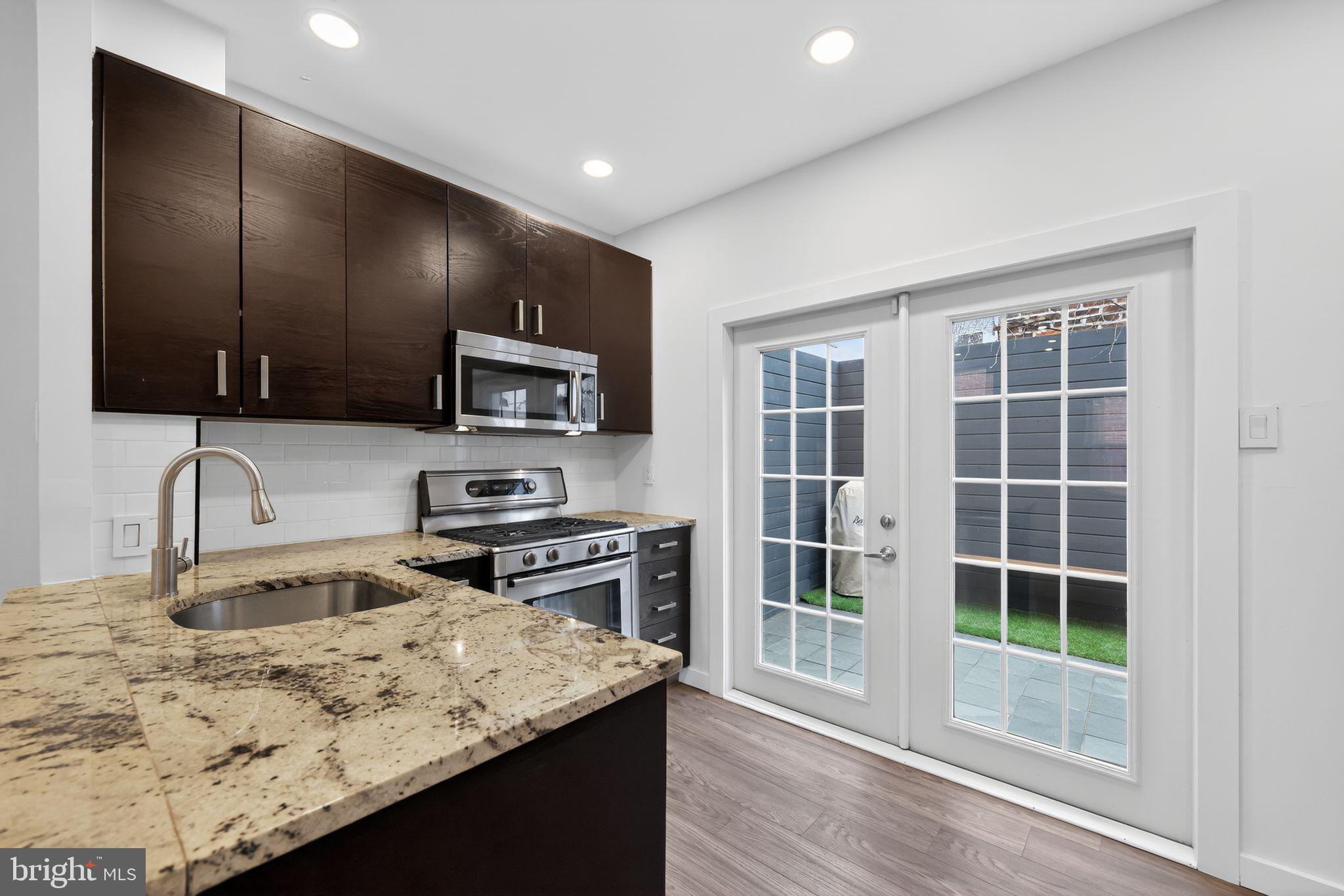 BELLA VISTA - Residential