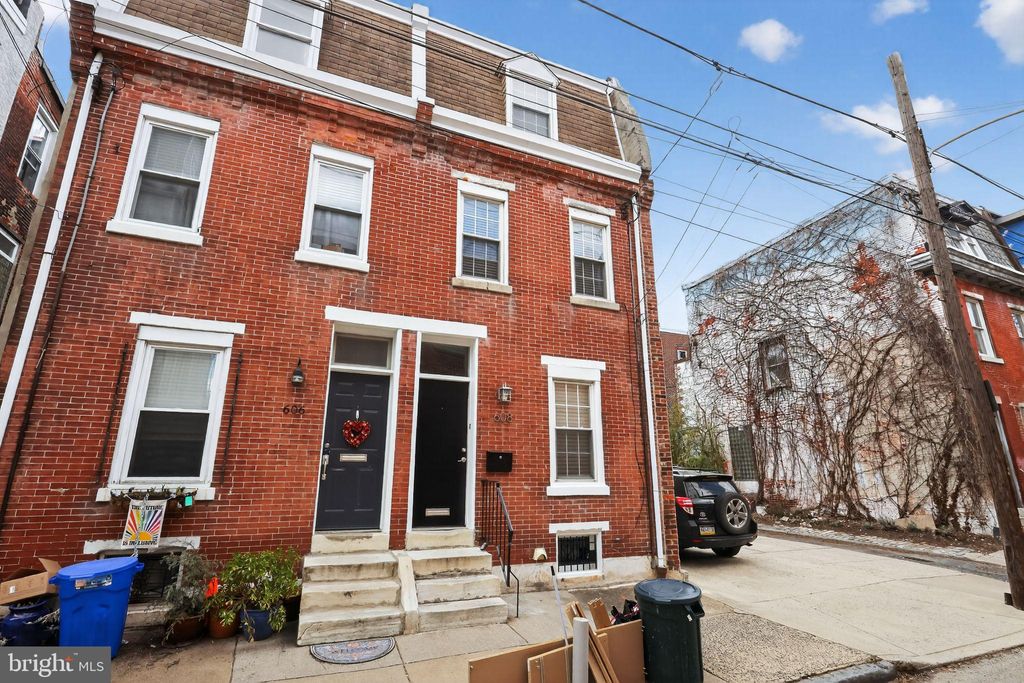 Photo of 608 Kater Street, PHILADELPHIA, PA 19147 (MLS # PAPH2607508)