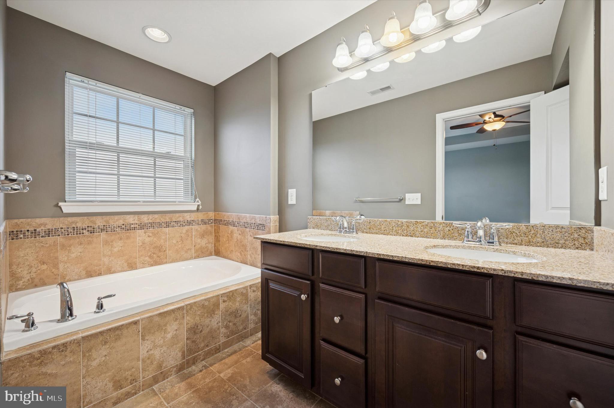 HIGHVIEW AT MONTGOME - Residential Lease