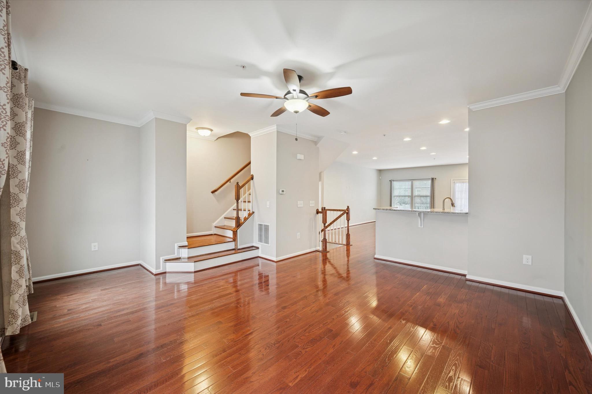 HIGHVIEW AT MONTGOME - Residential Lease