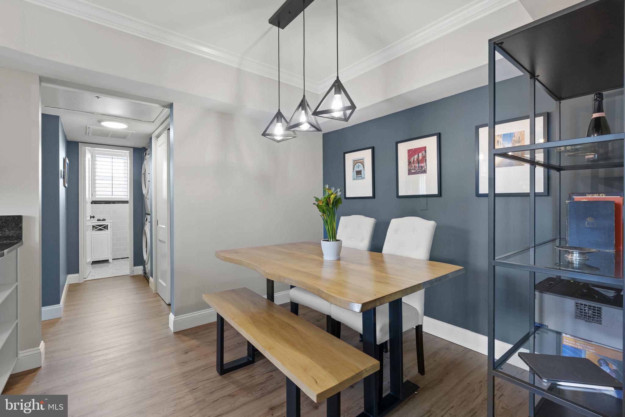 JACKSON MANOR - Residential