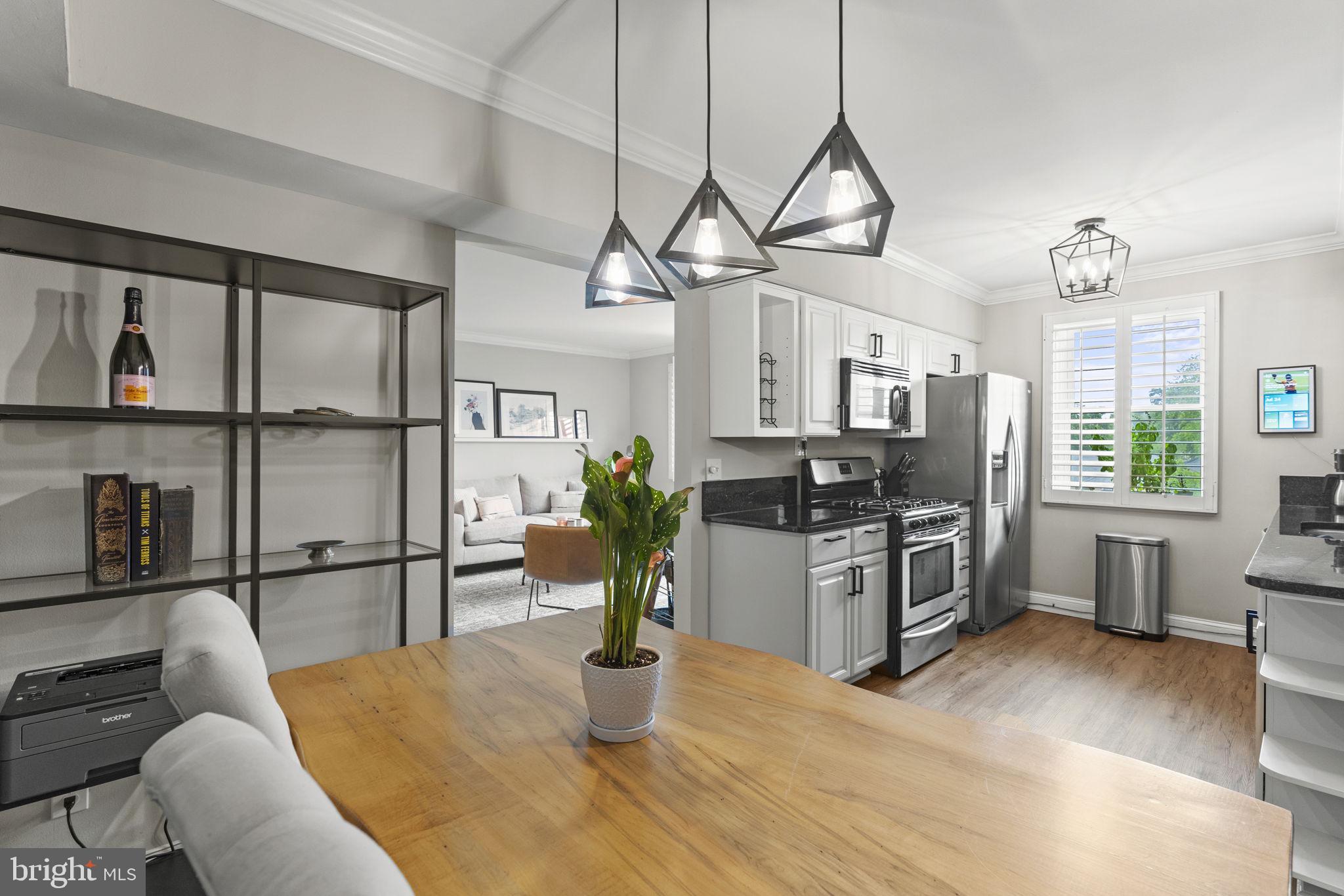 JACKSON MANOR - Residential