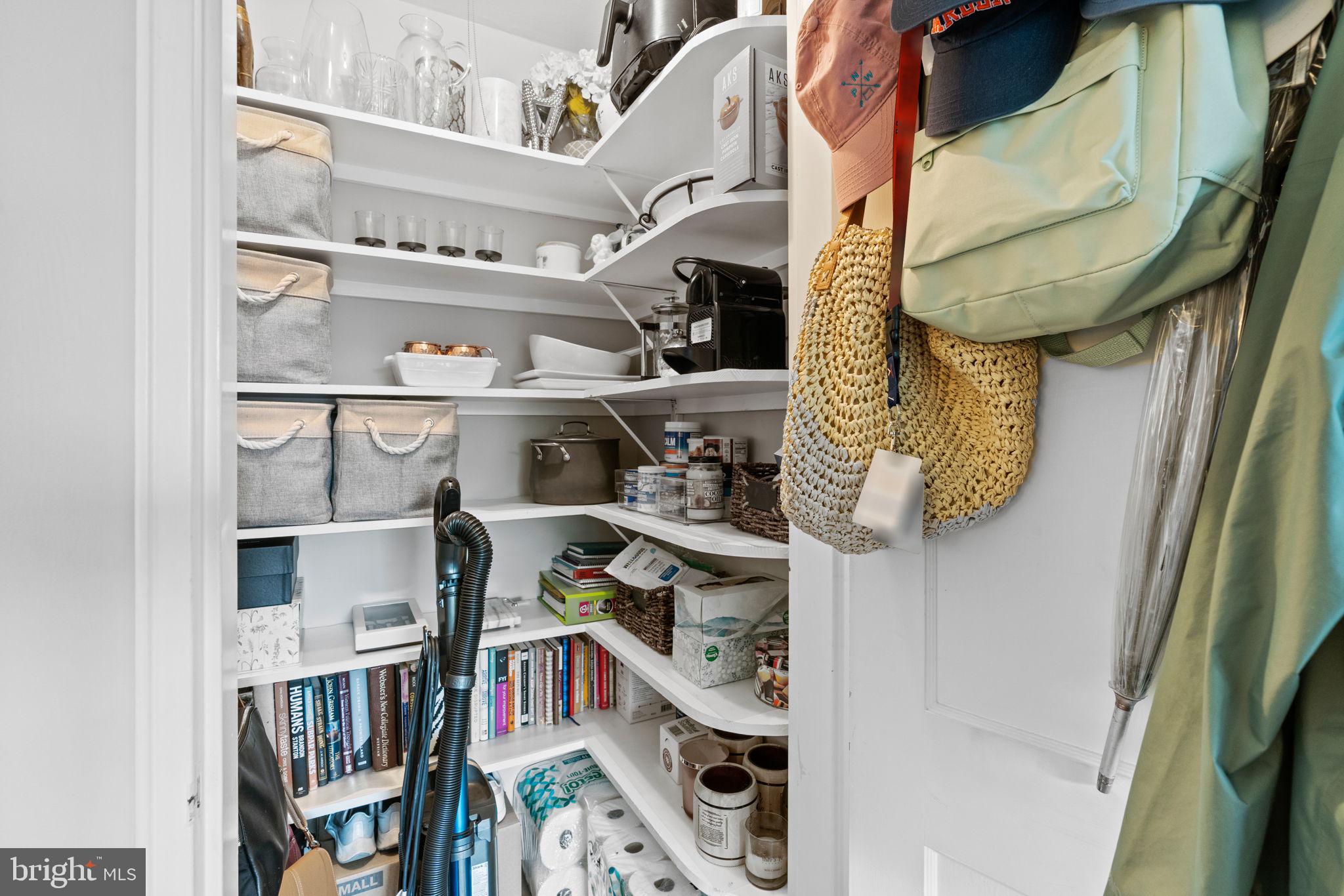 JACKSON MANOR - Residential