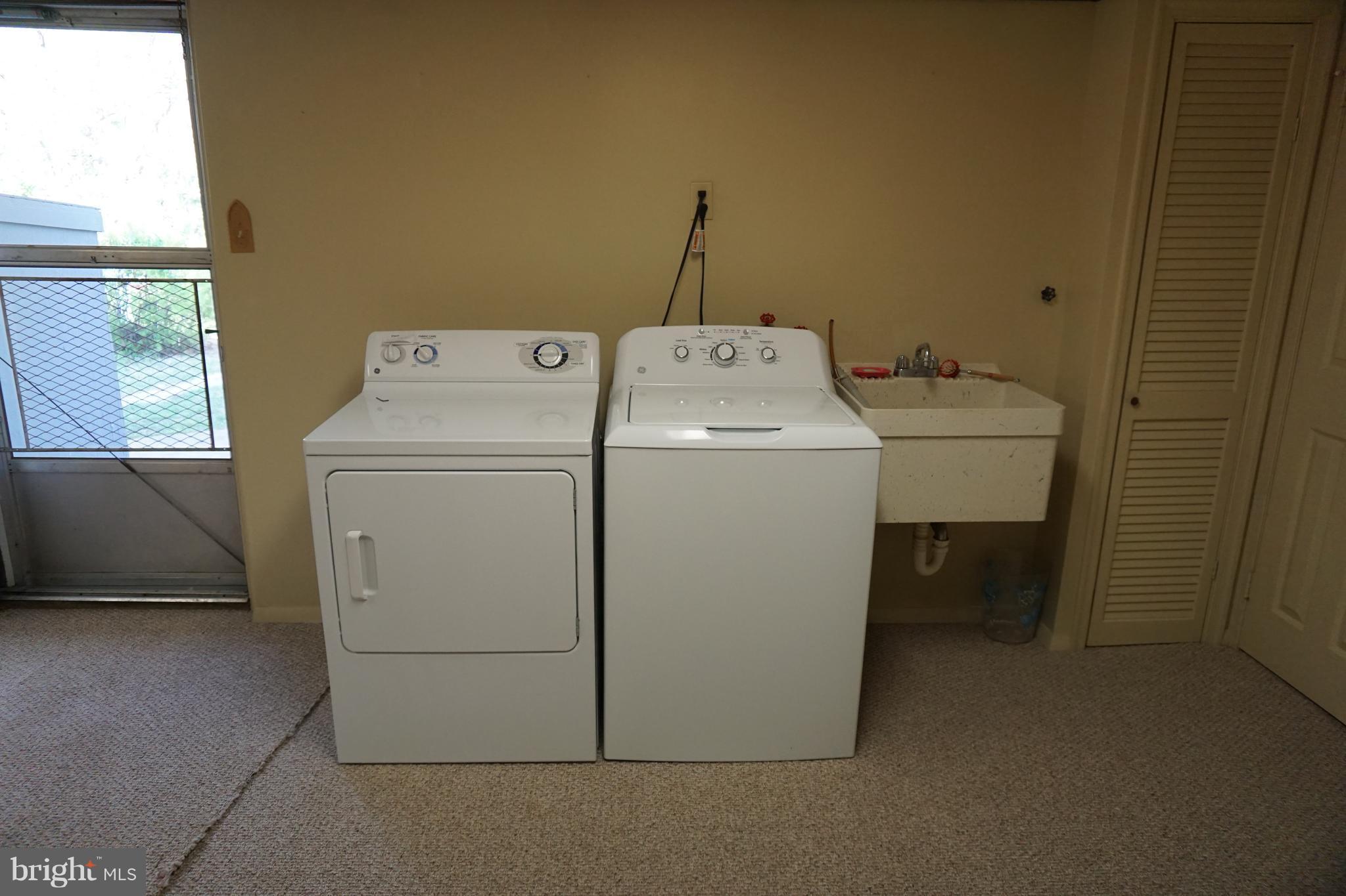 RIPPLING ESTATES - Residential