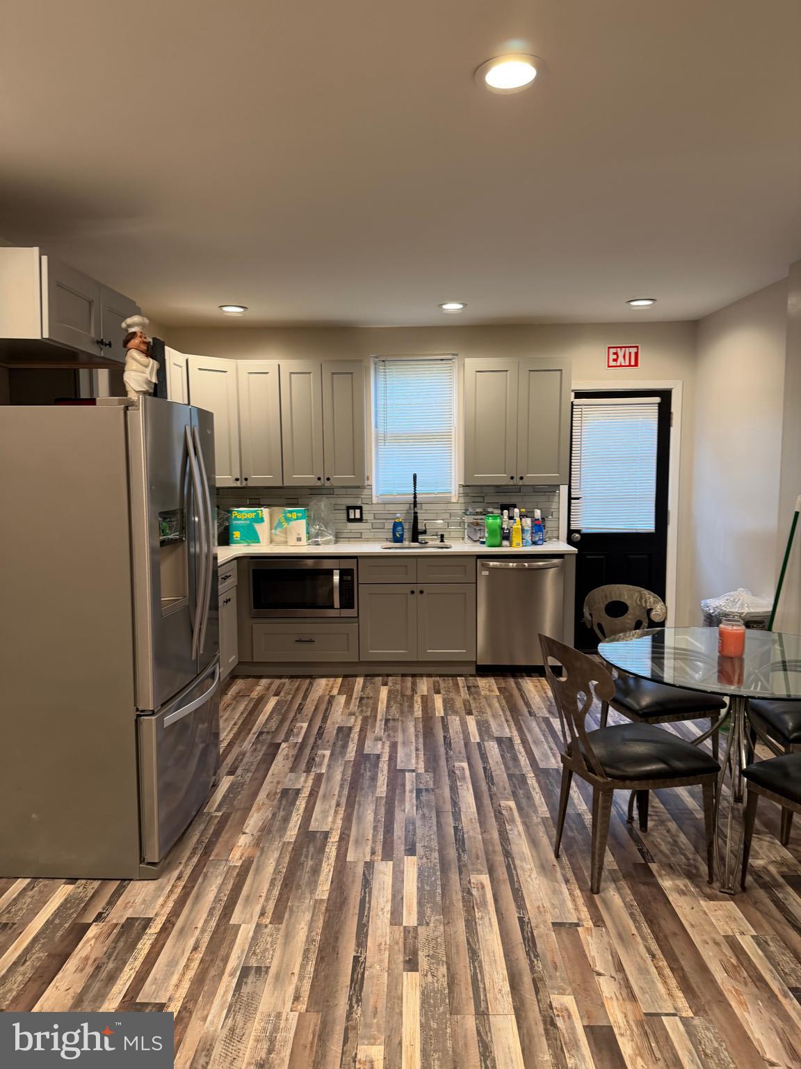 EAST FALLS - Residential