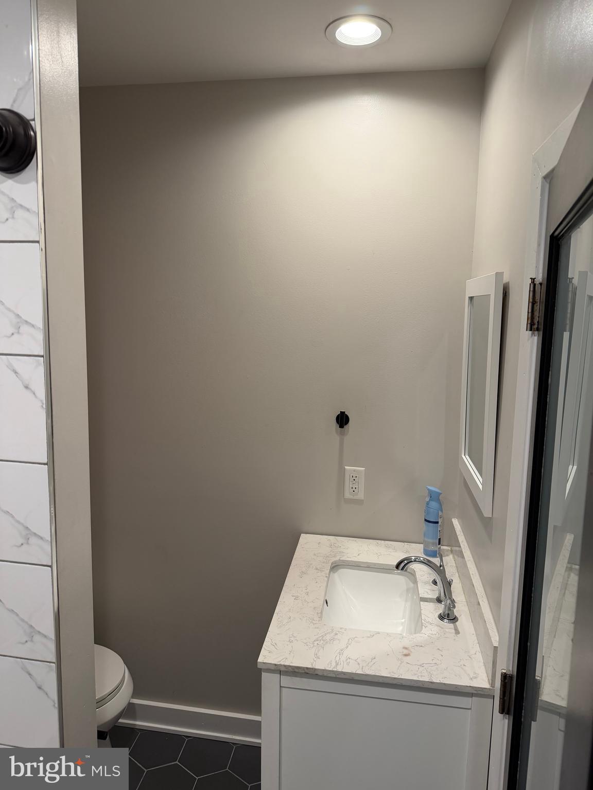 EAST FALLS - Residential