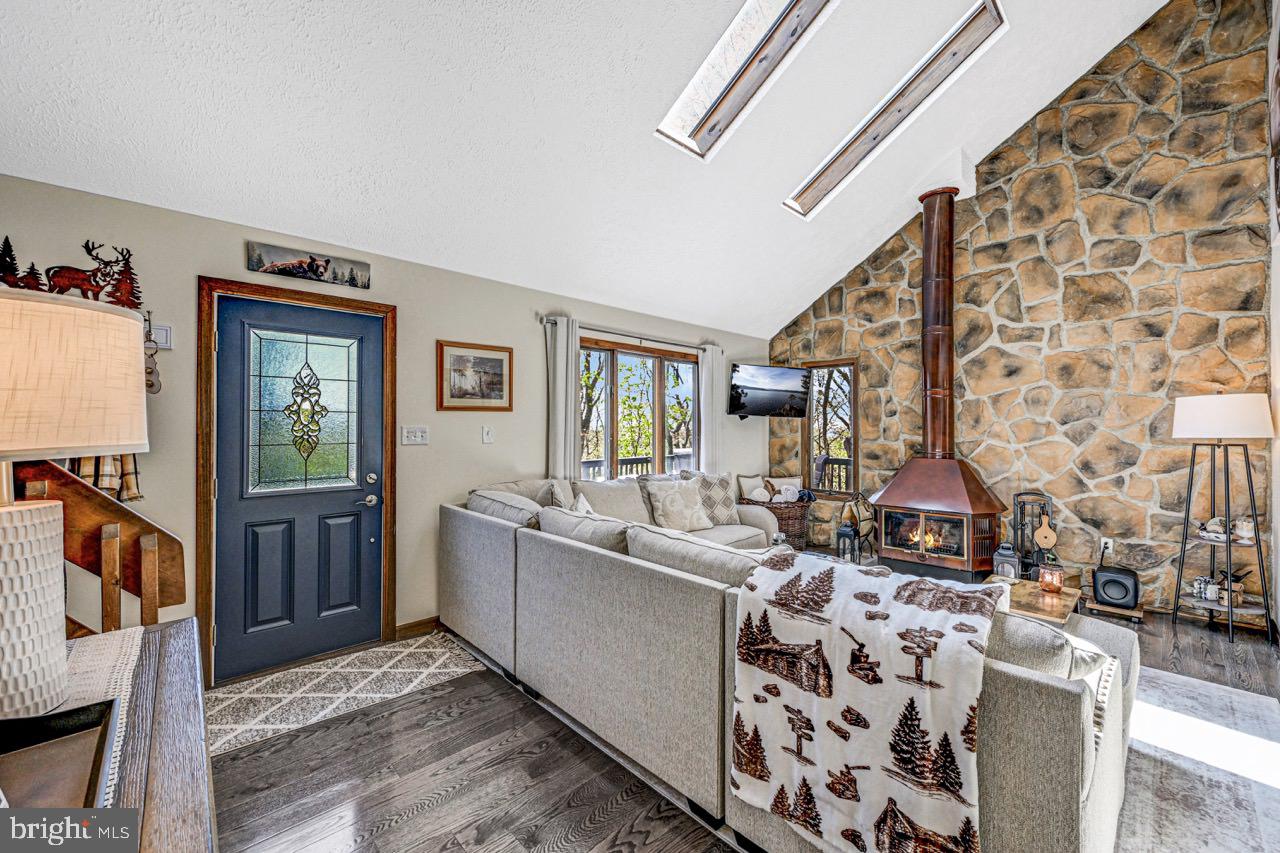 INDIAN MOUNTAIN - Residential