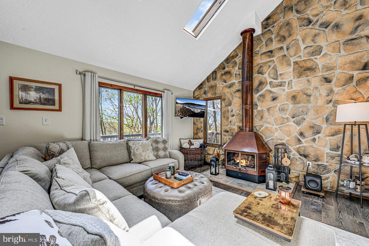 INDIAN MOUNTAIN - Residential