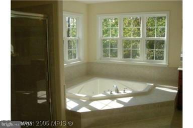 WELLINGTON CHASE ON THE RAPPAHANNOCK - Residential