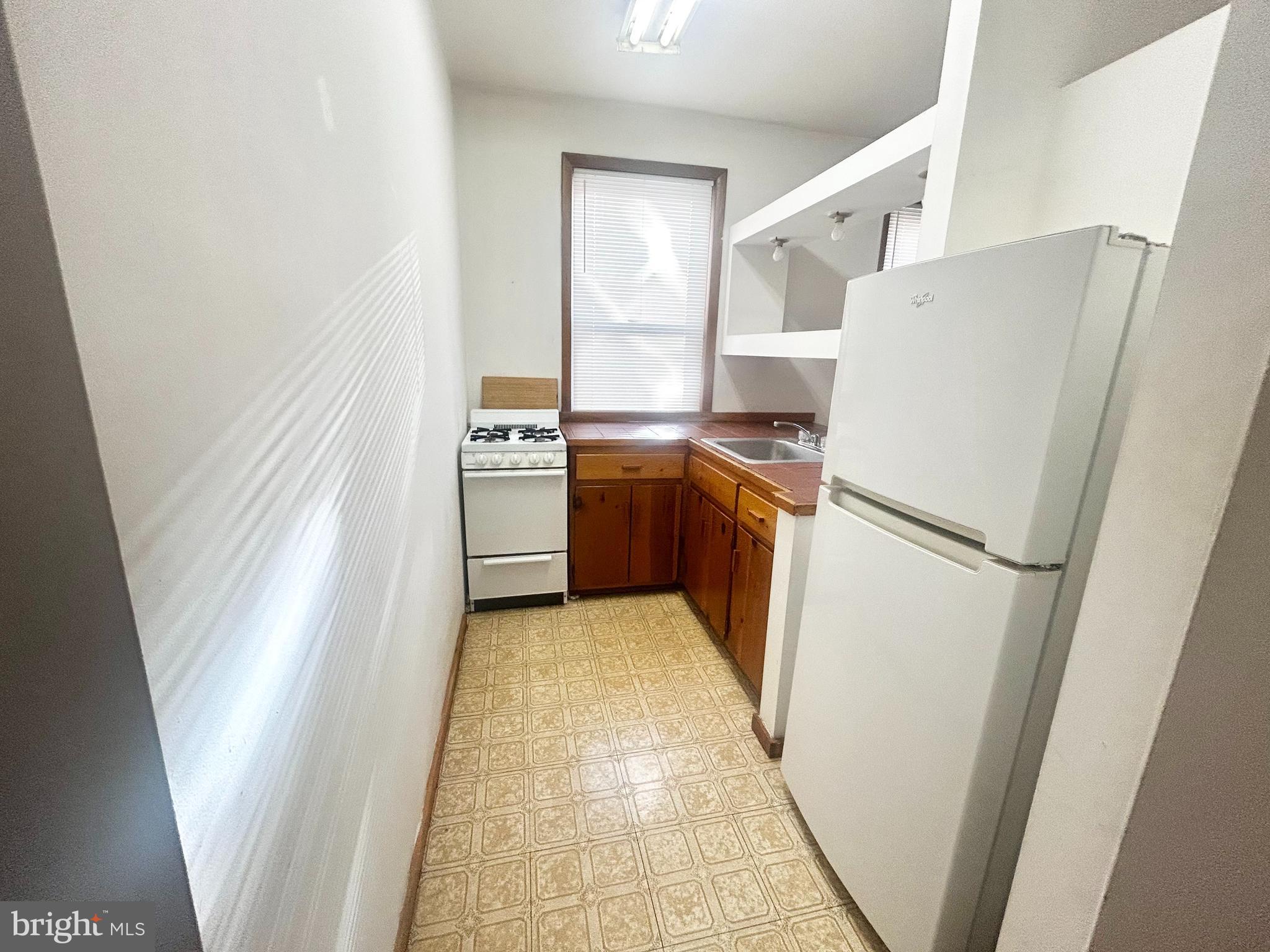 SPRING GARDEN - Residential Lease