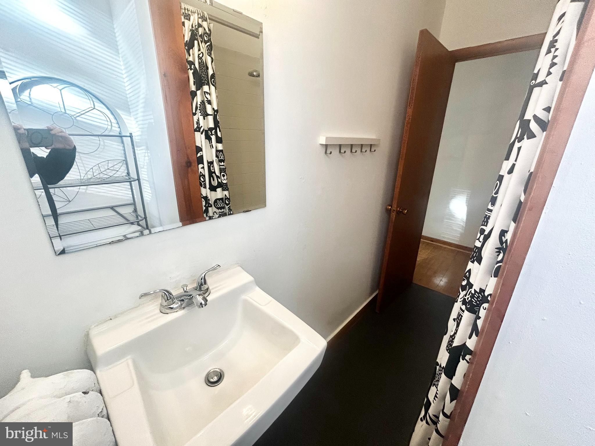 SPRING GARDEN - Residential Lease