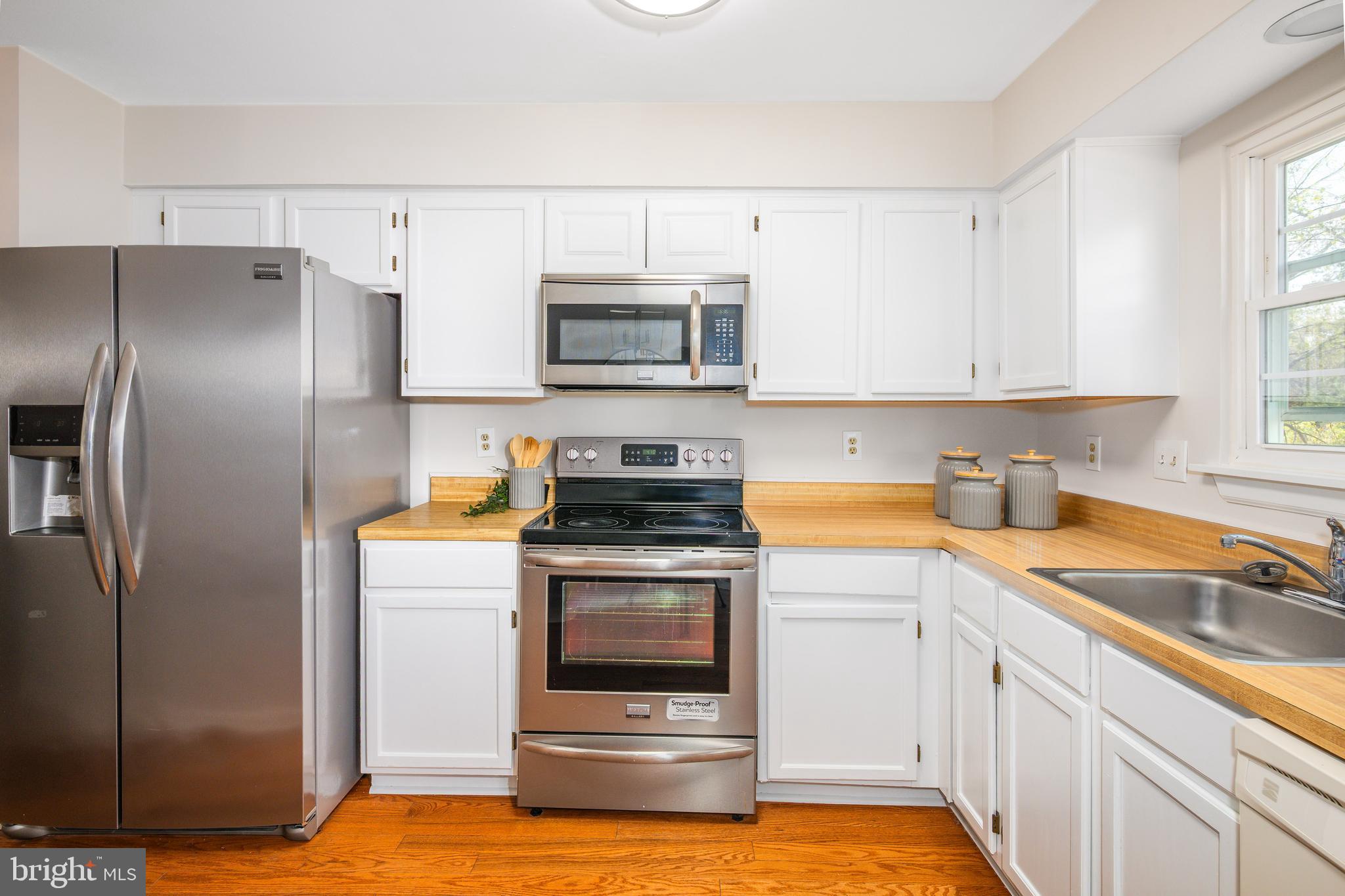 SILVER SPRING CNTRY CLUB - Residential