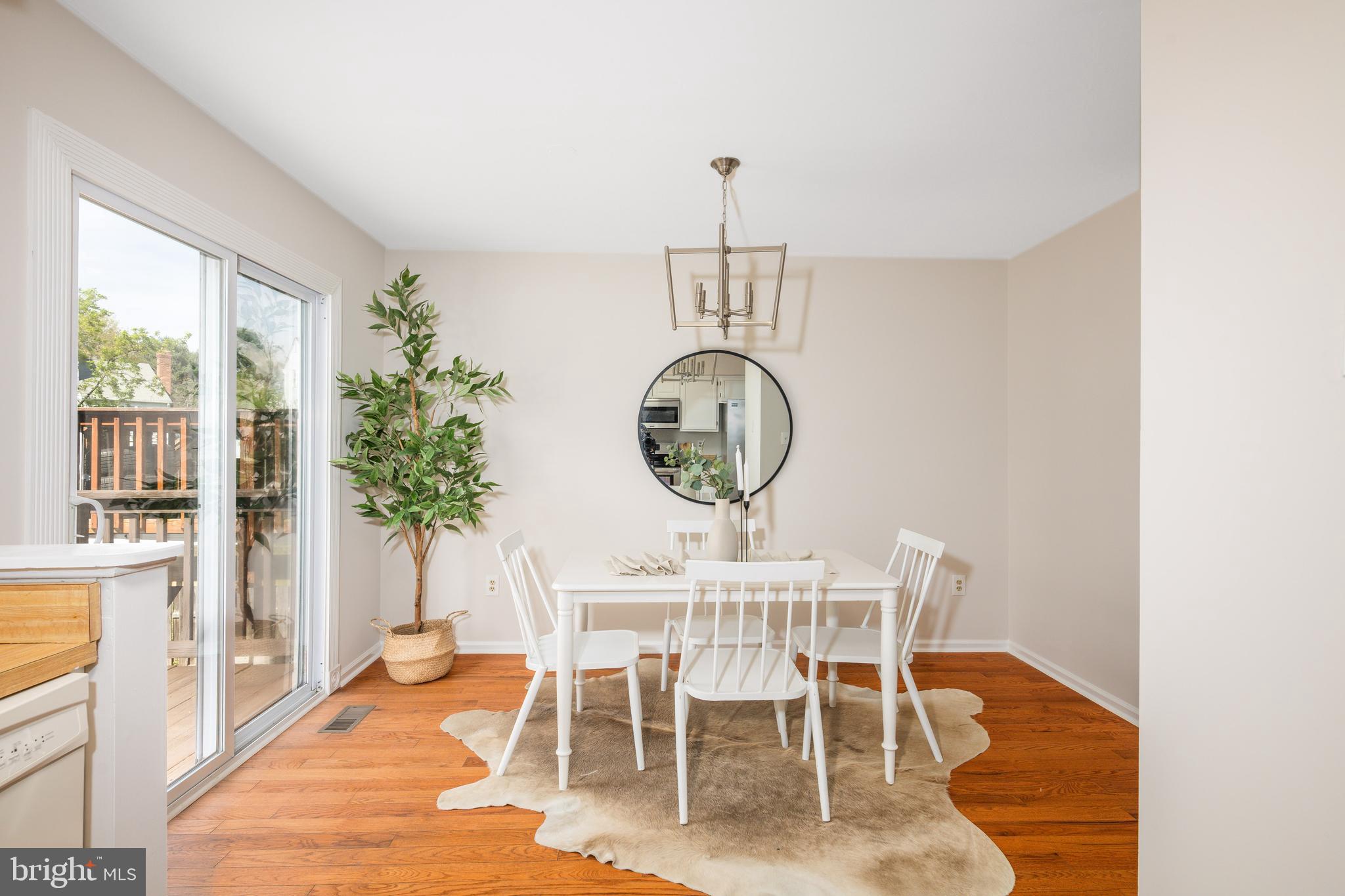 SILVER SPRING CNTRY CLUB - Residential