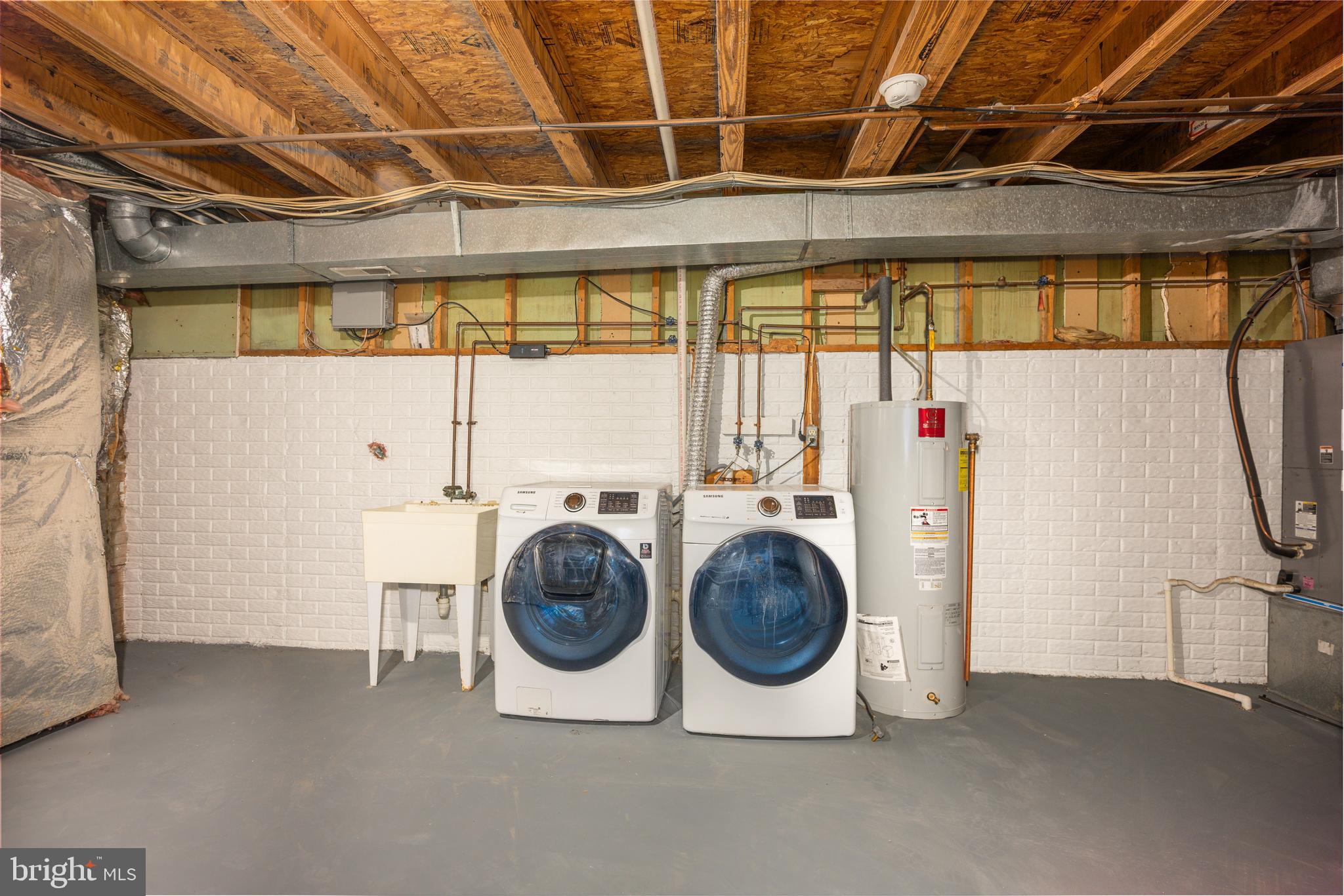 SILVER SPRING CNTRY CLUB - Residential