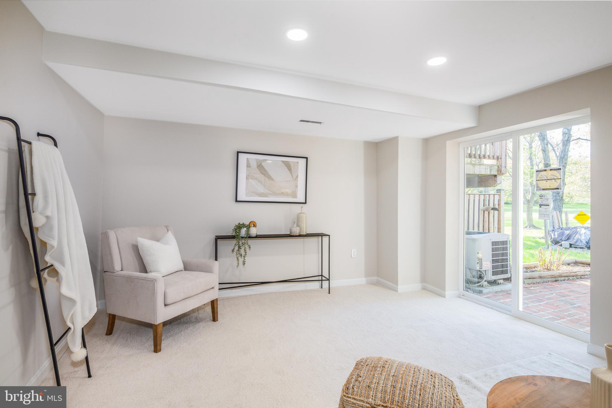 SILVER SPRING CNTRY CLUB - Residential