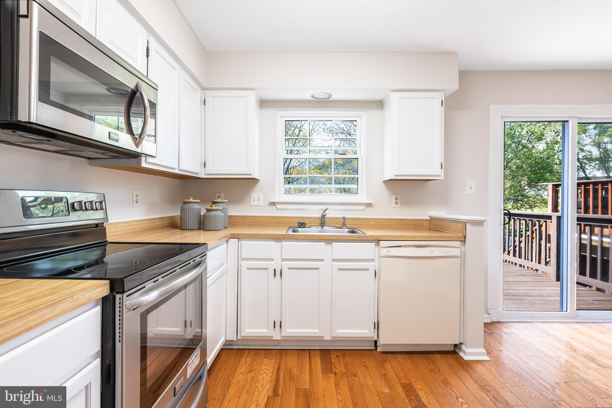 SILVER SPRING CNTRY CLUB - Residential