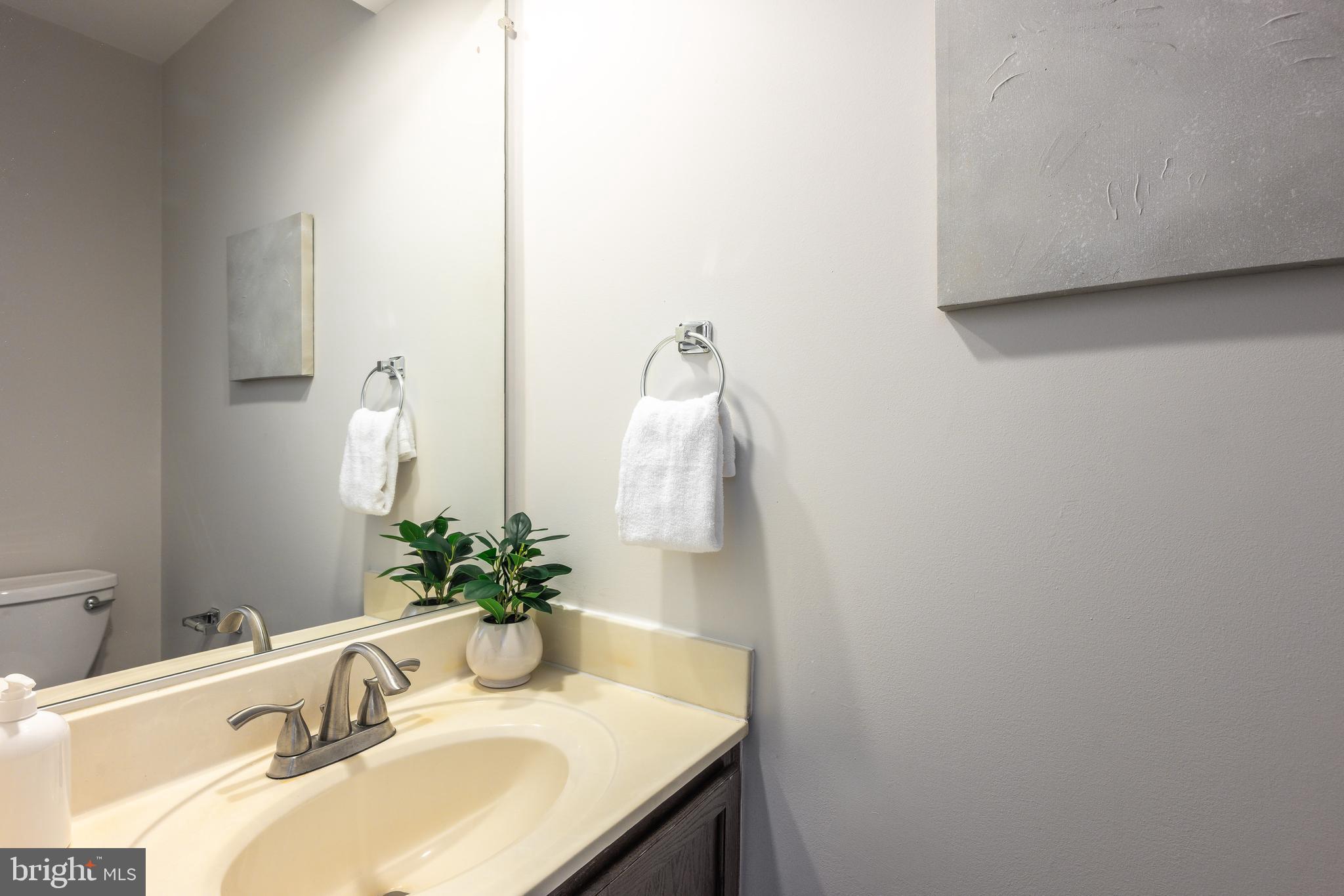 SILVER SPRING CNTRY CLUB - Residential