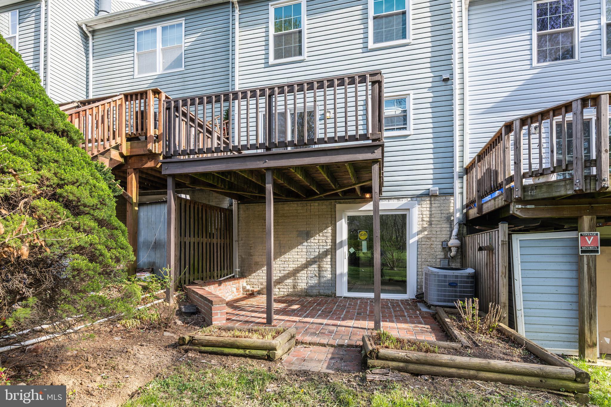 SILVER SPRING CNTRY CLUB - Residential