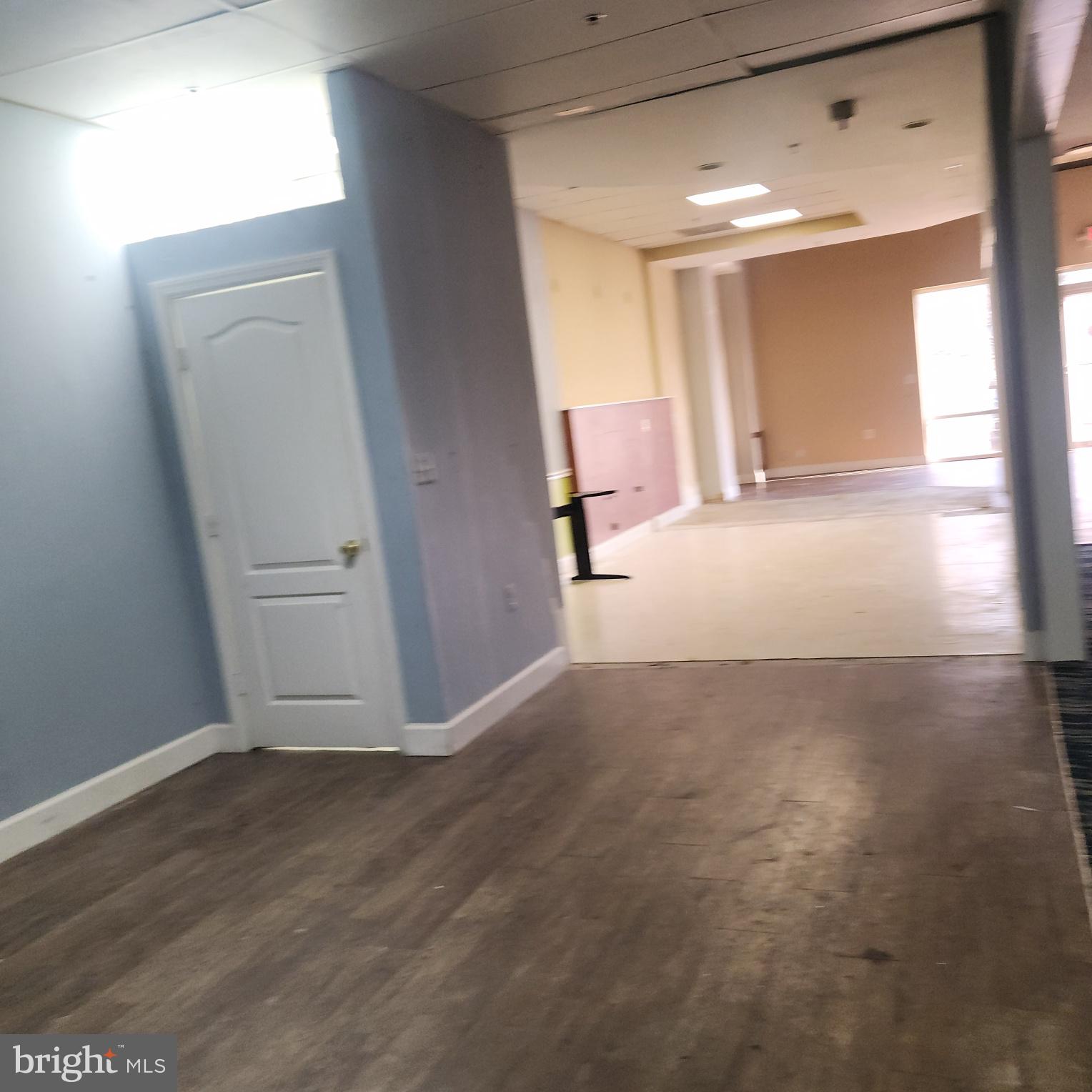 MEADOWBROOK - Commercial Lease