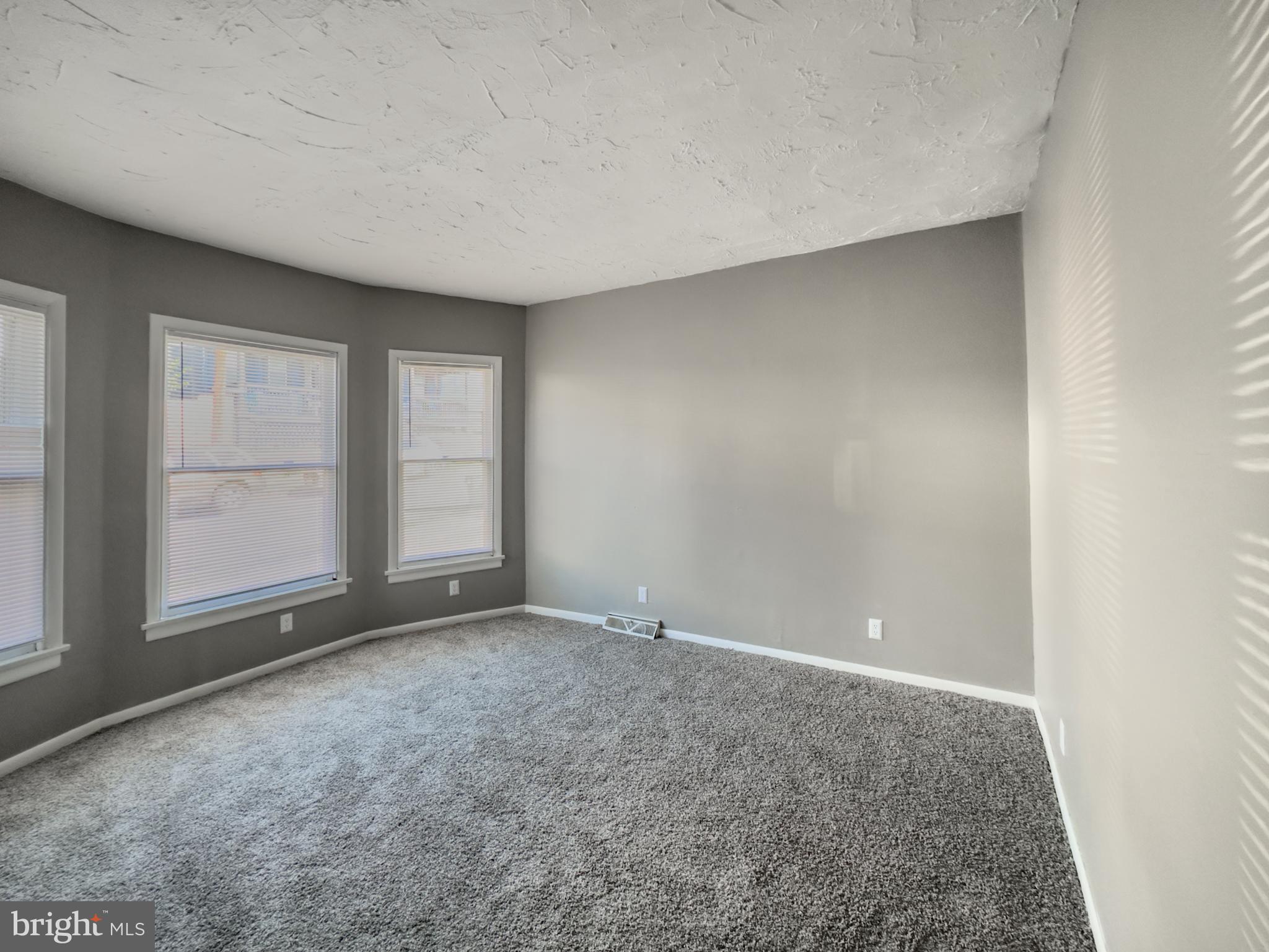 SOUTH END - Residential