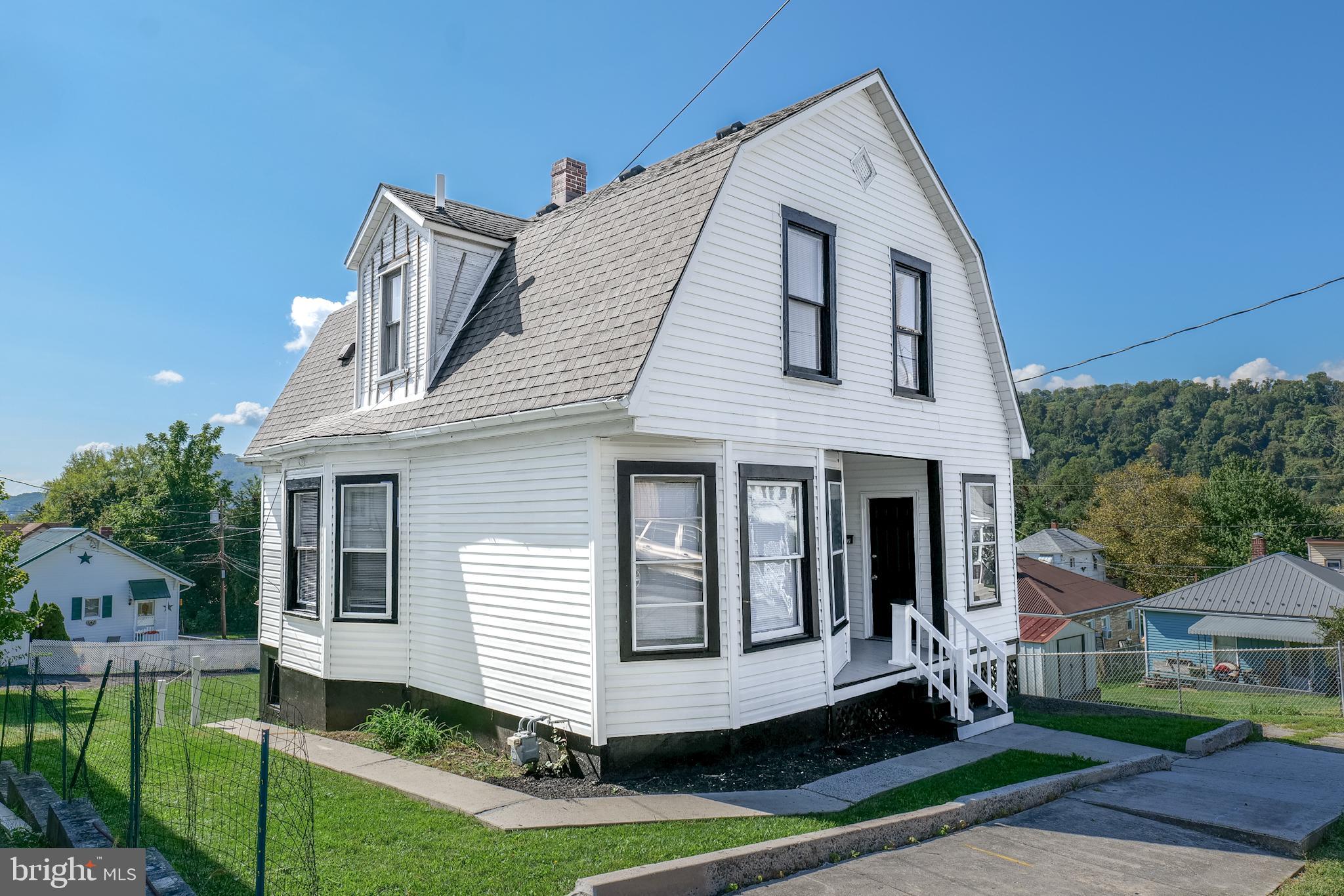 SOUTH END - Residential