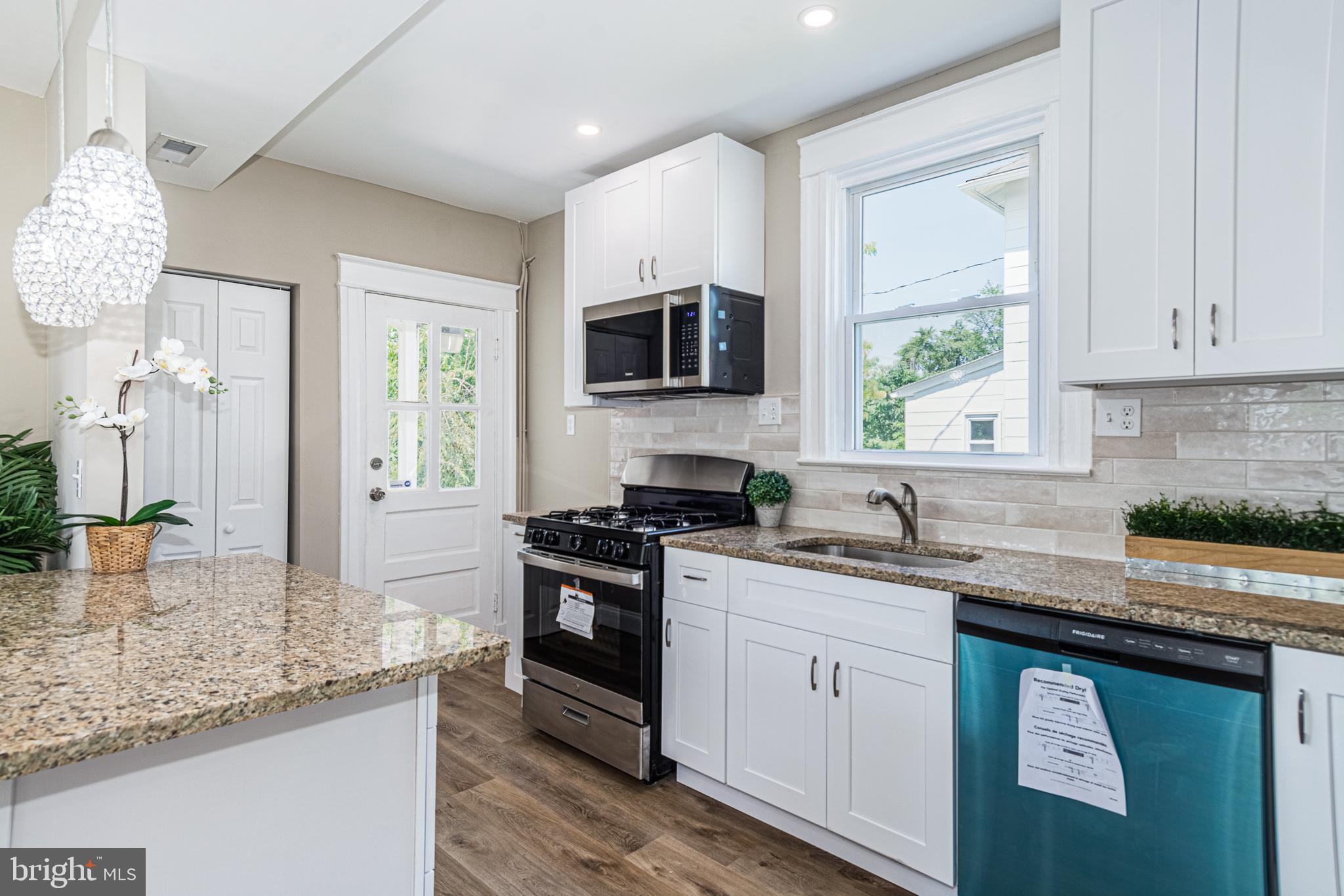 PARKSIDE - Residential