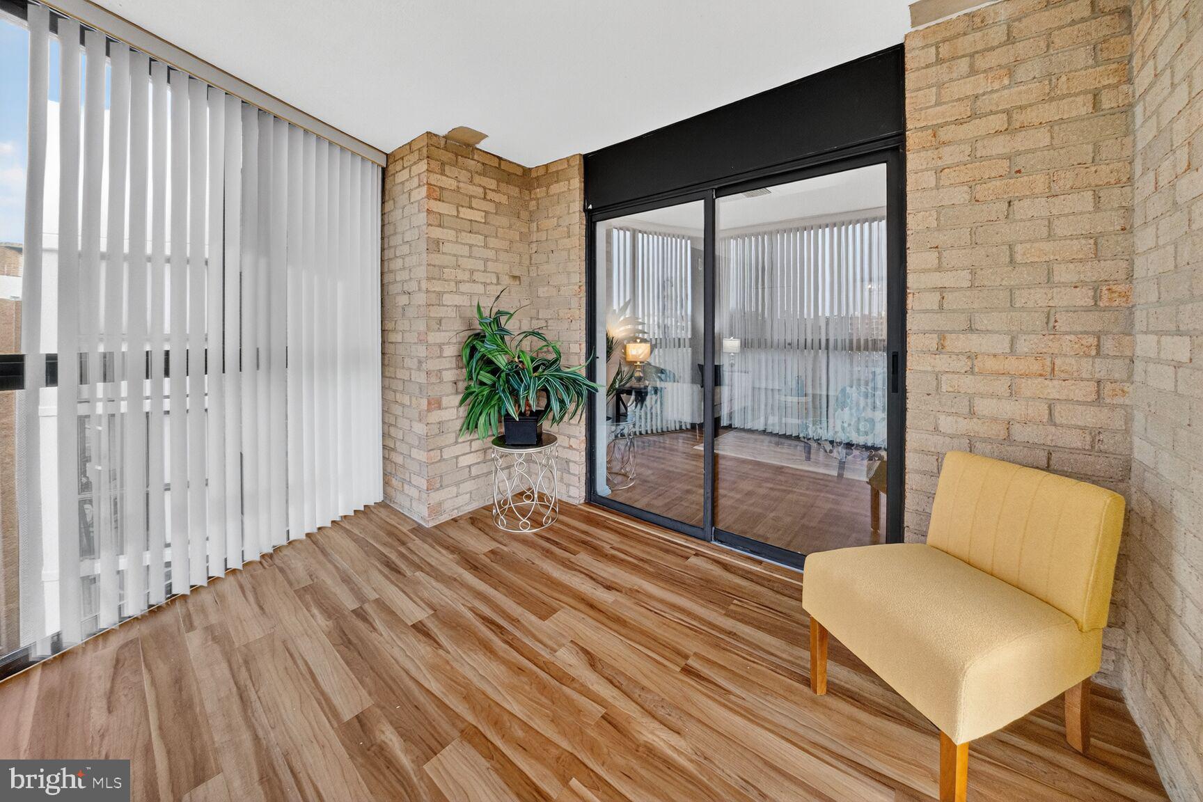 GREENS AT LEISURE WORLD - Residential