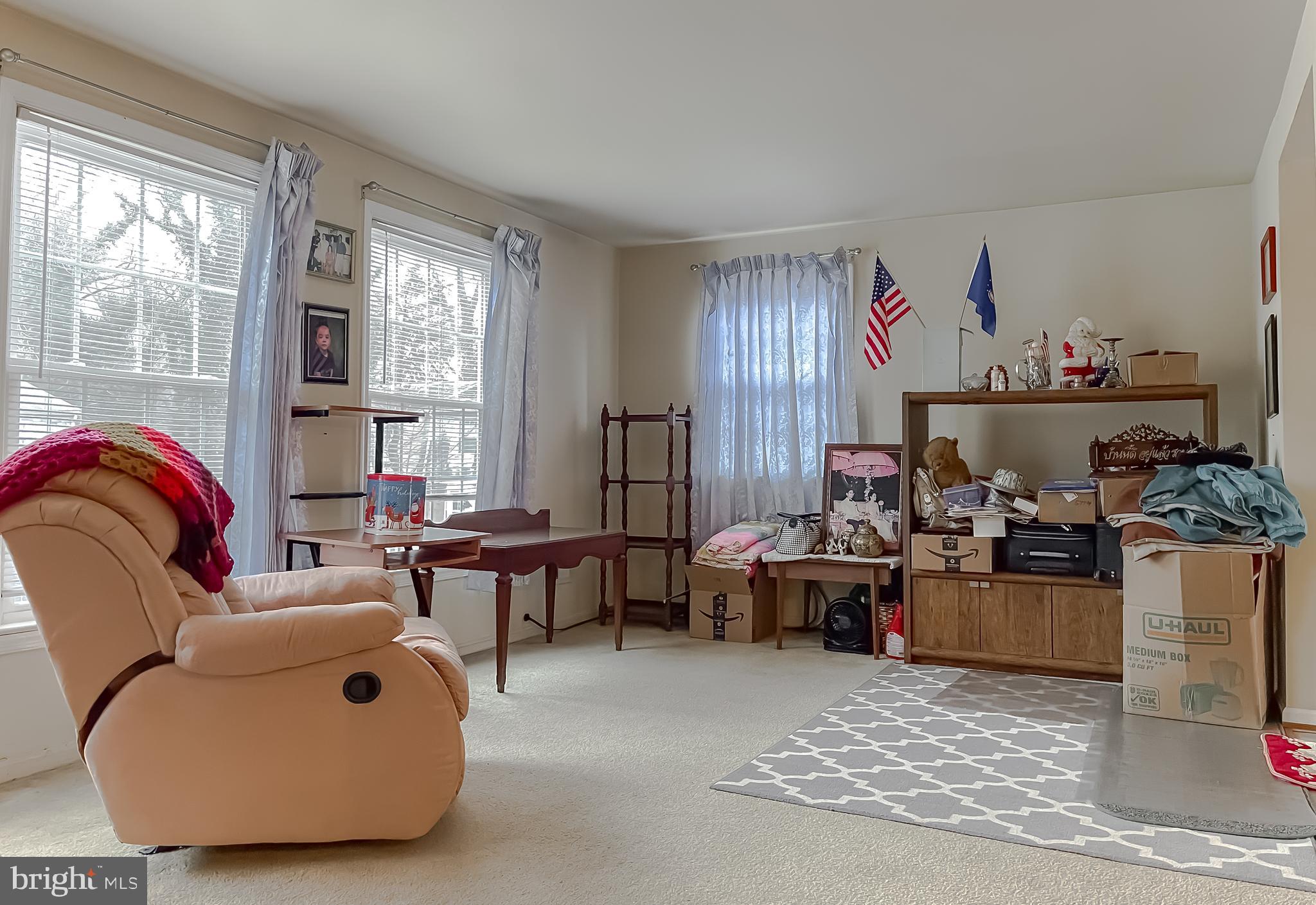 PINEWOOD HILL - Residential