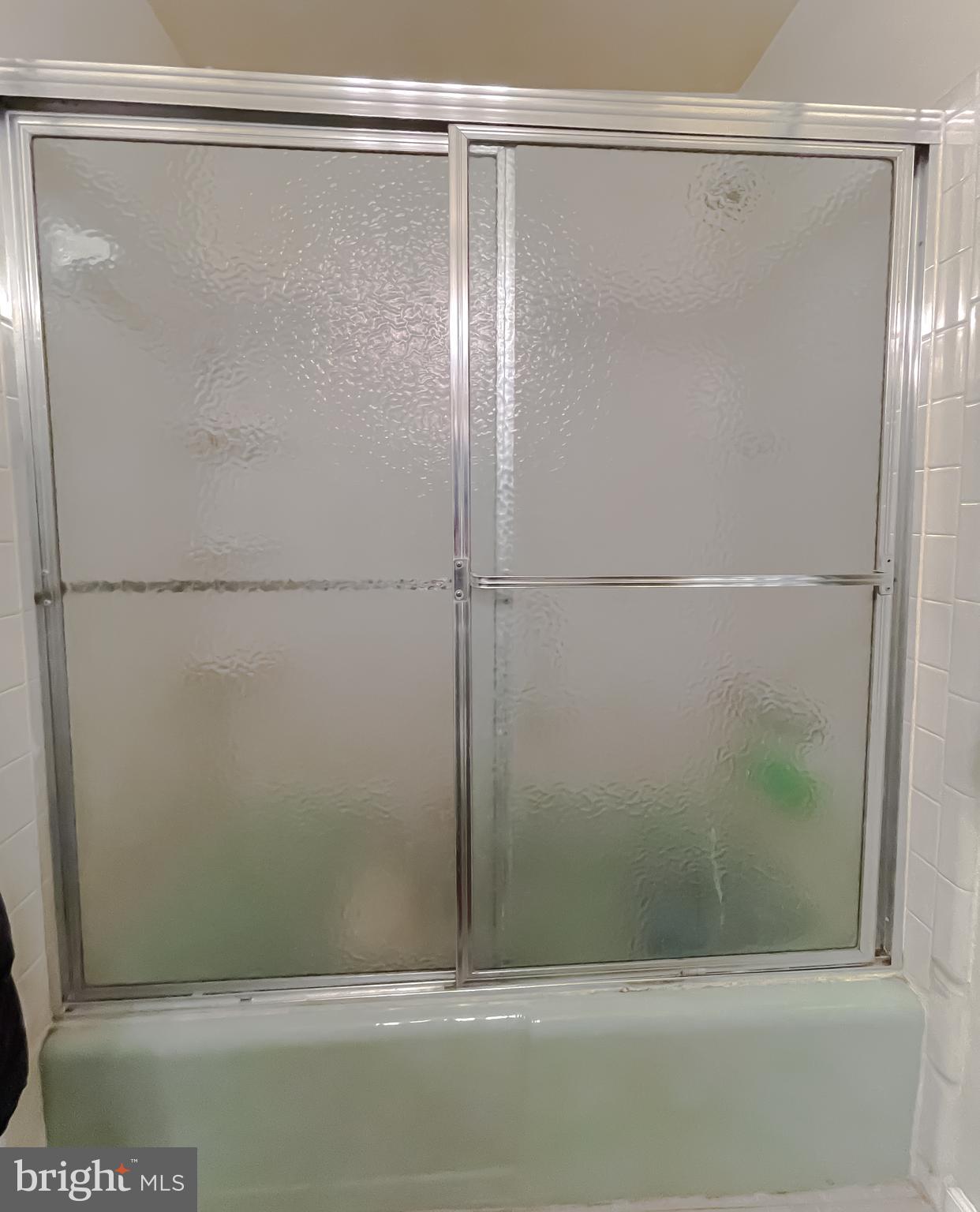 PINEWOOD HILL - Residential