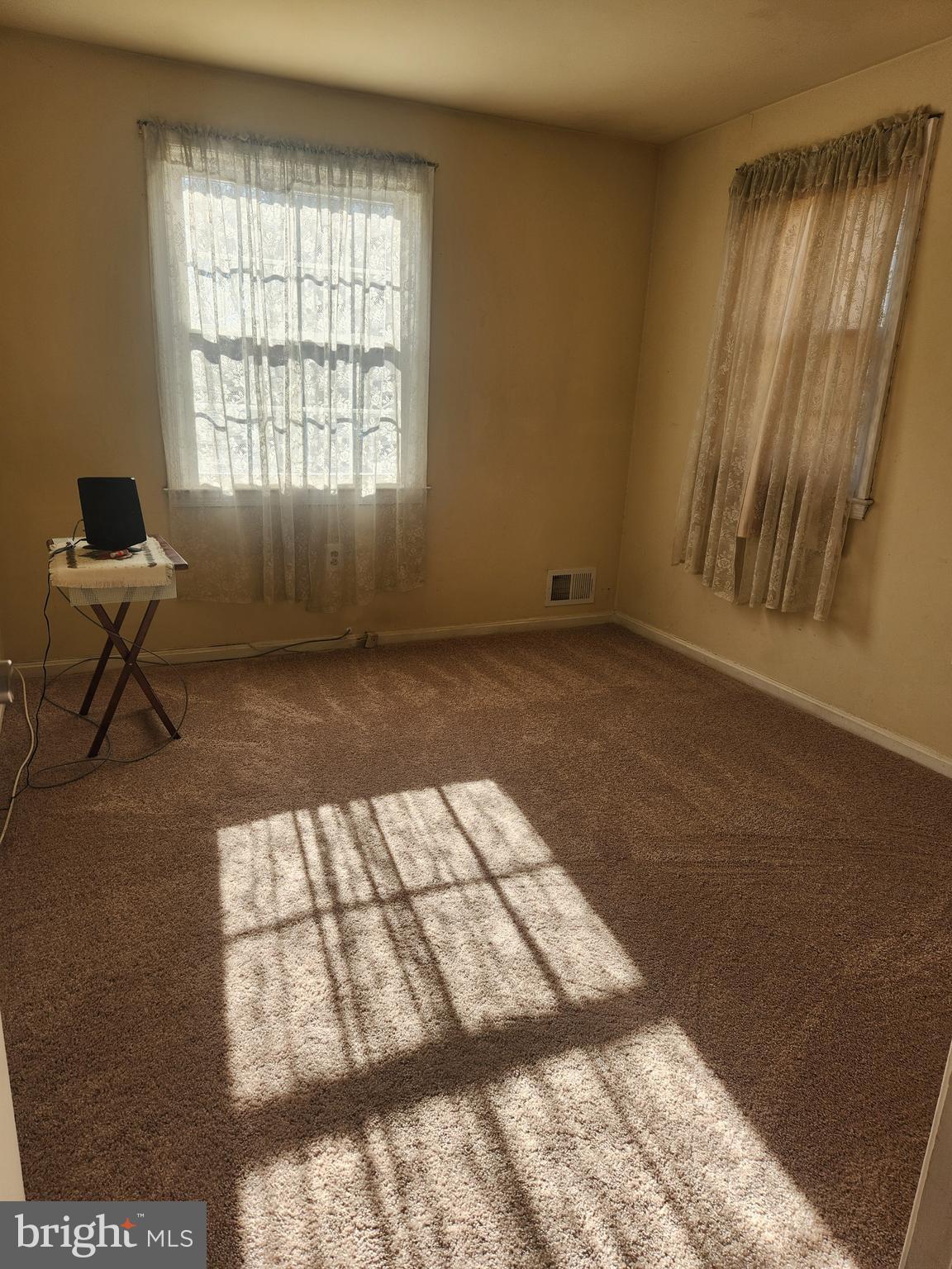 PINEWOOD HILL - Residential