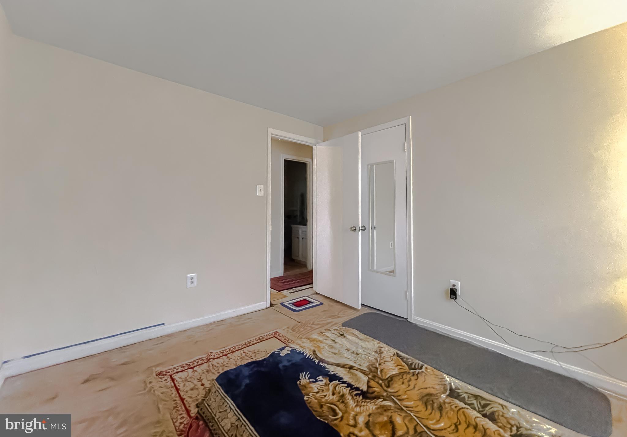 PINEWOOD HILL - Residential