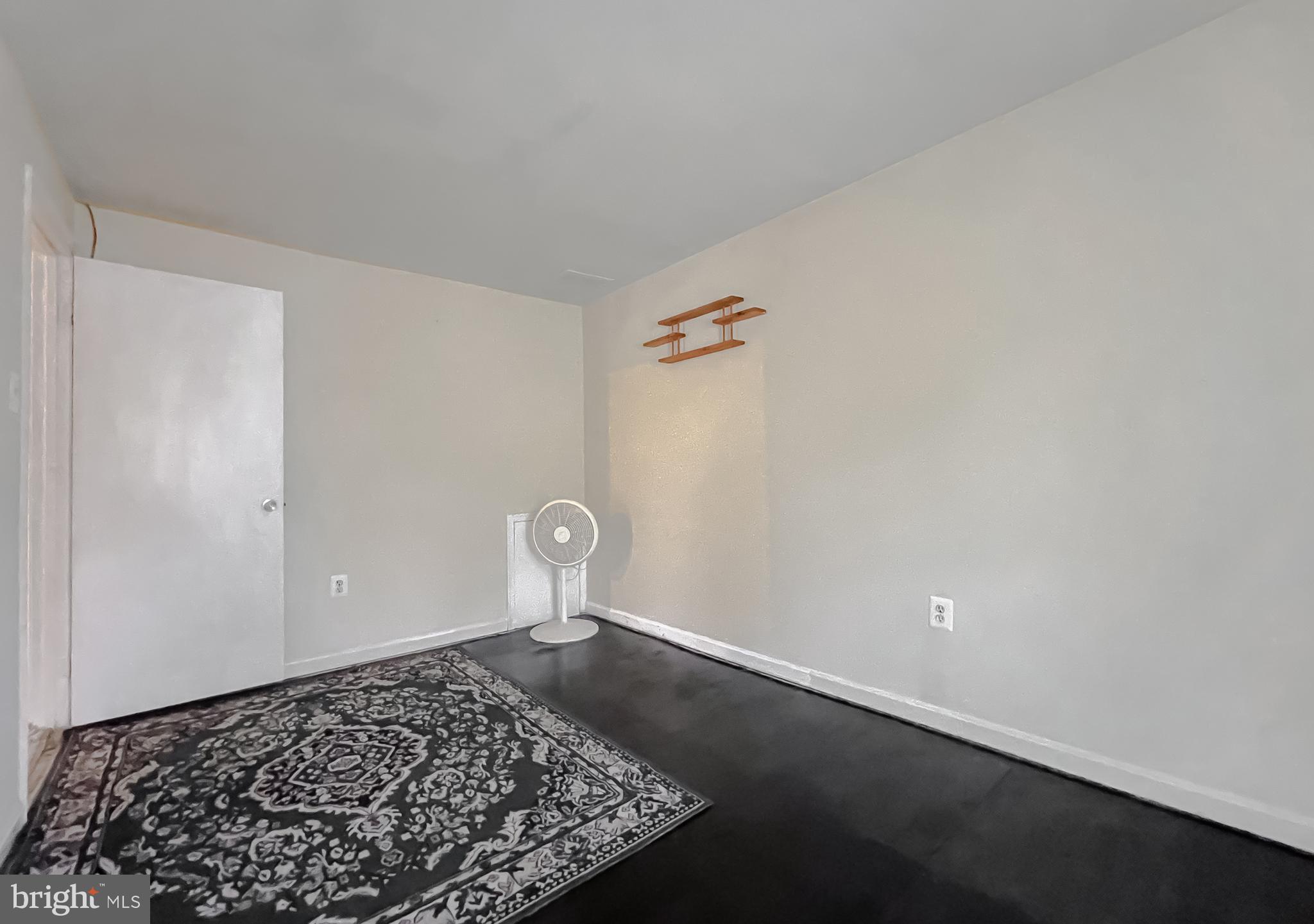 PINEWOOD HILL - Residential