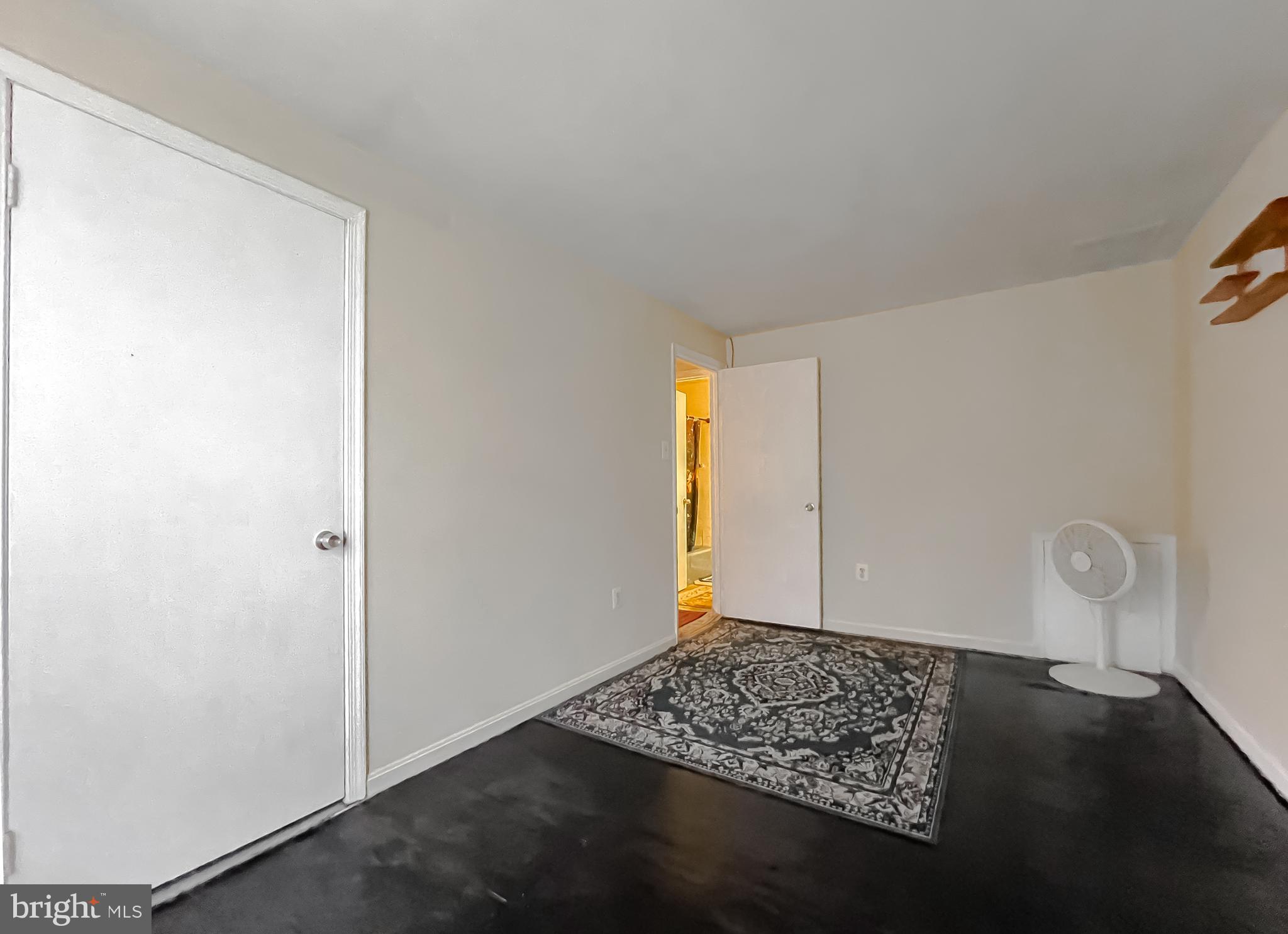 PINEWOOD HILL - Residential