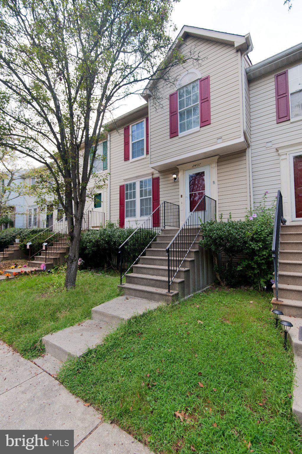 2407 BOLTON LANE