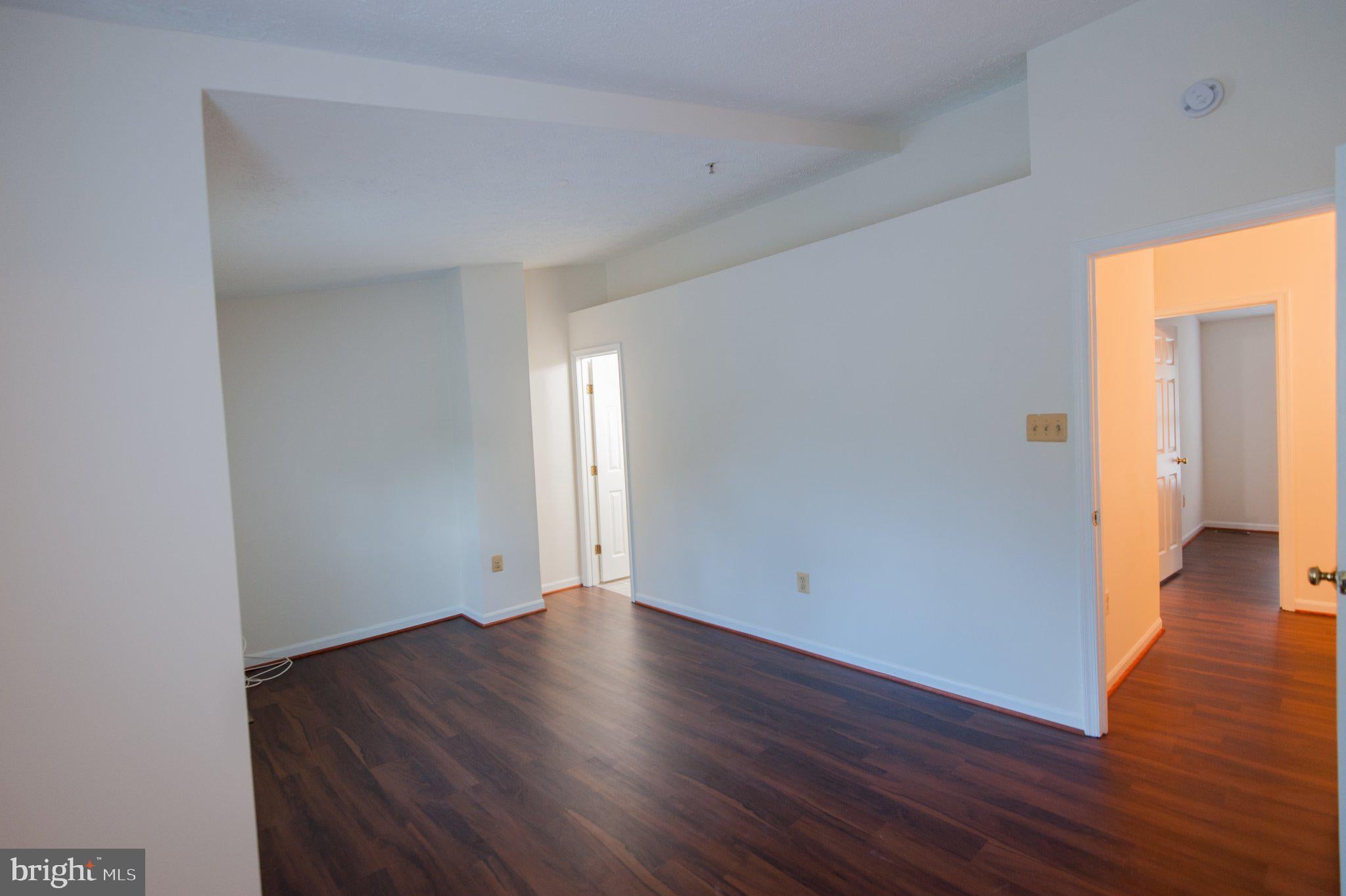 2407 BOLTON LANE