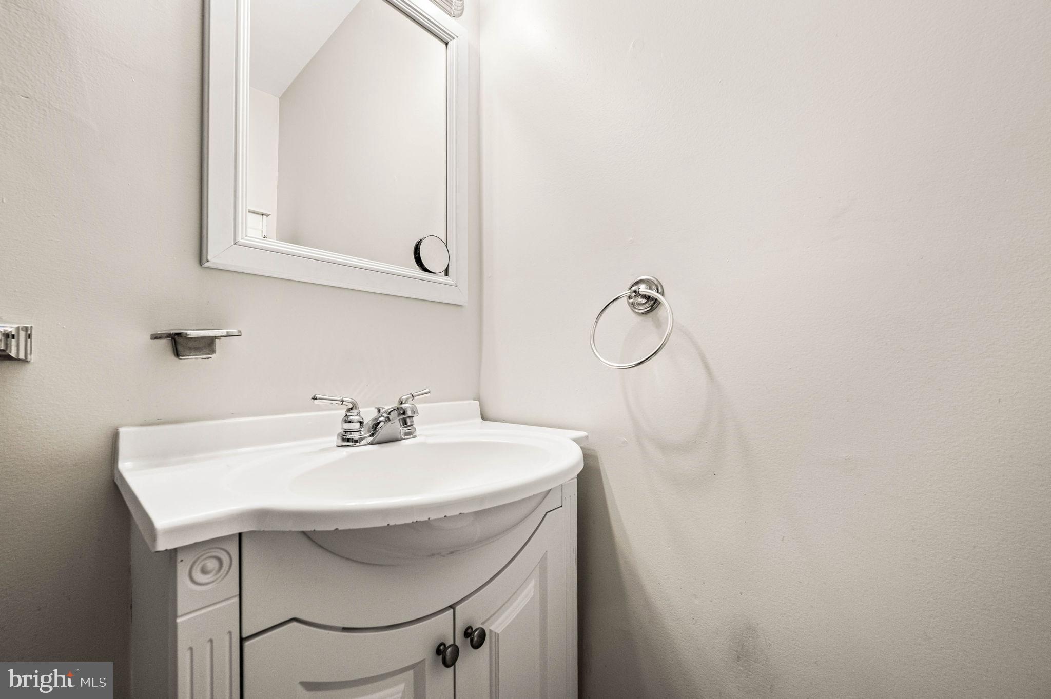 ELMWOOD PARK - Residential