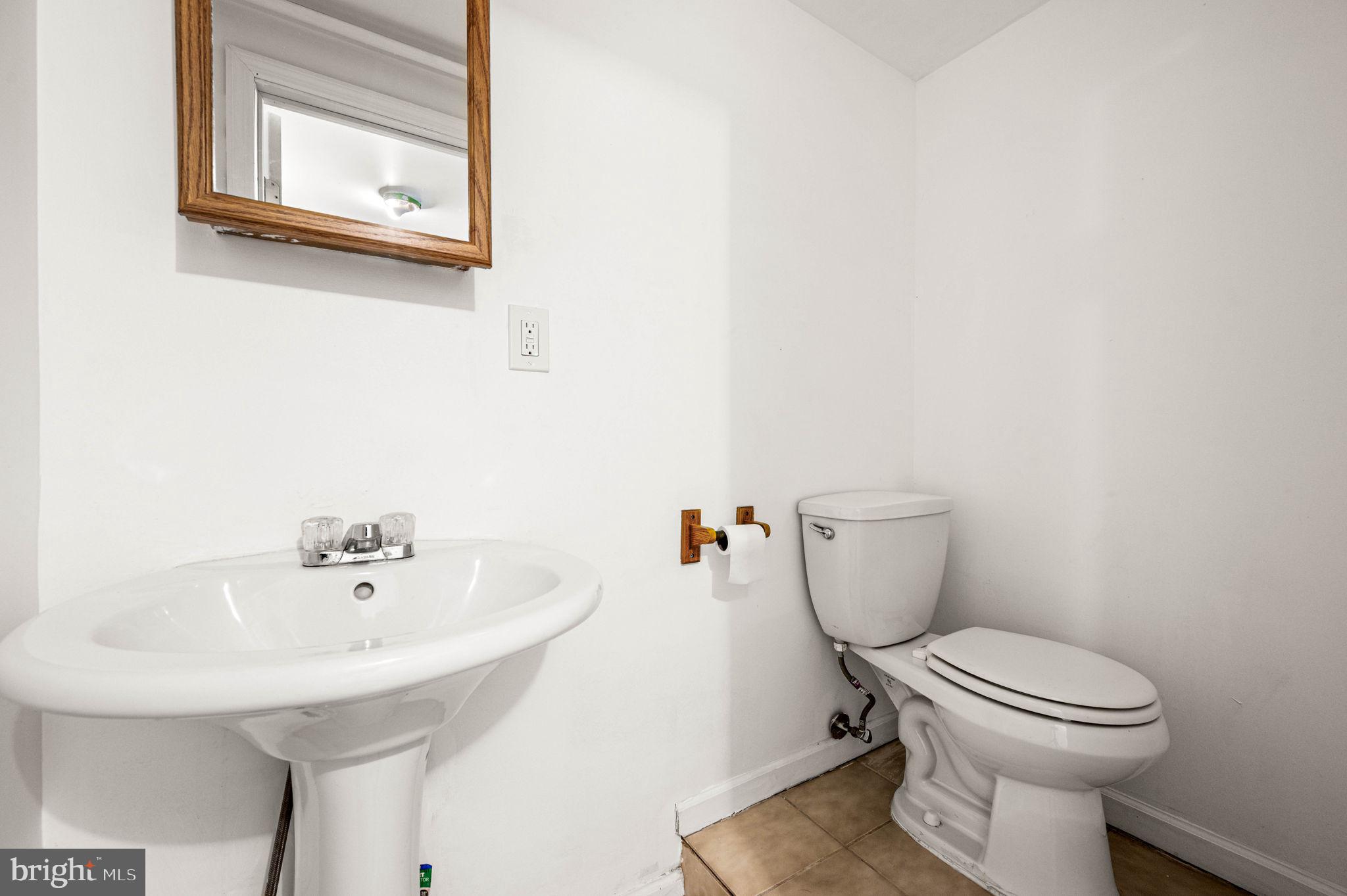 ELMWOOD PARK - Residential