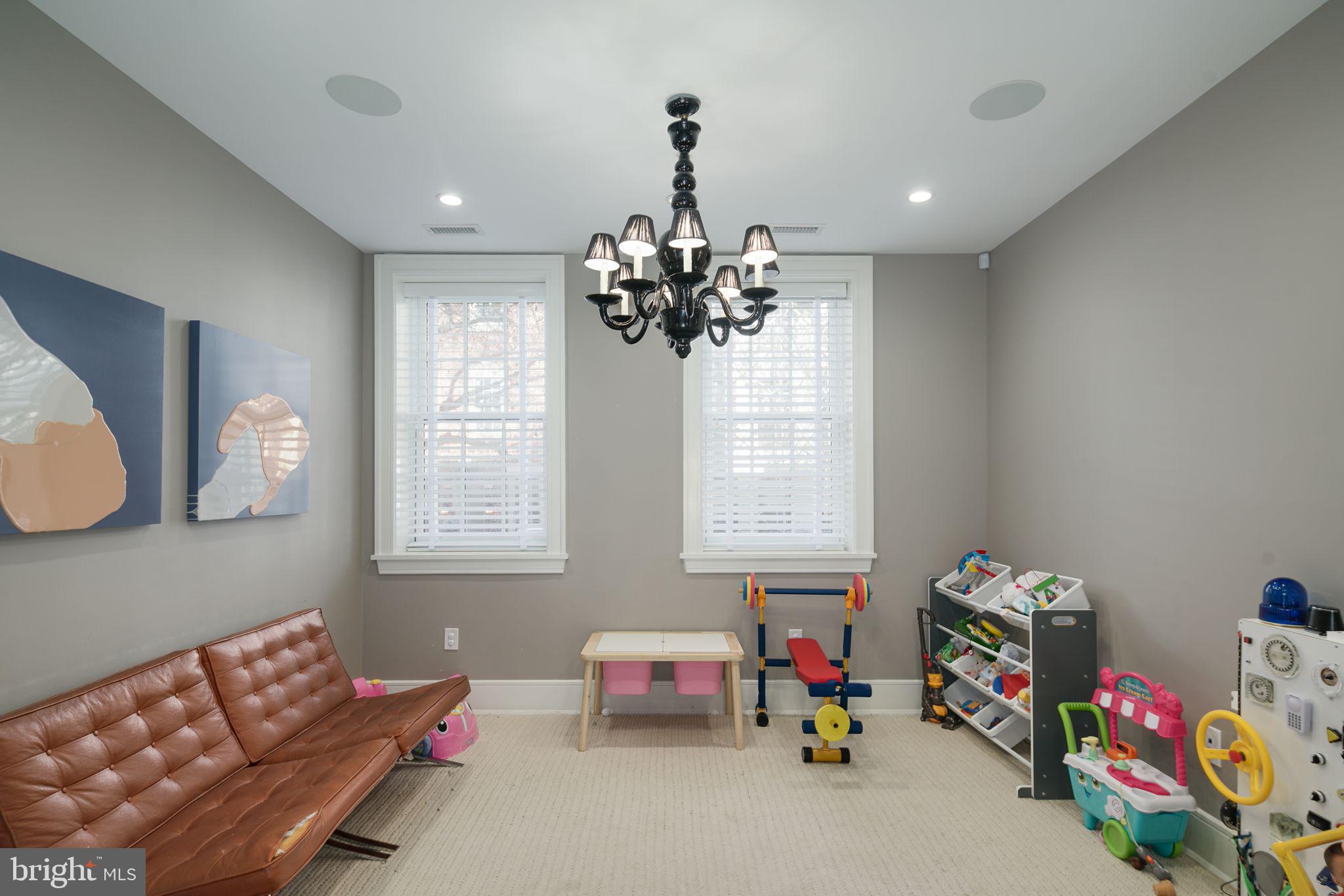 SOCIETY HILL - Residential