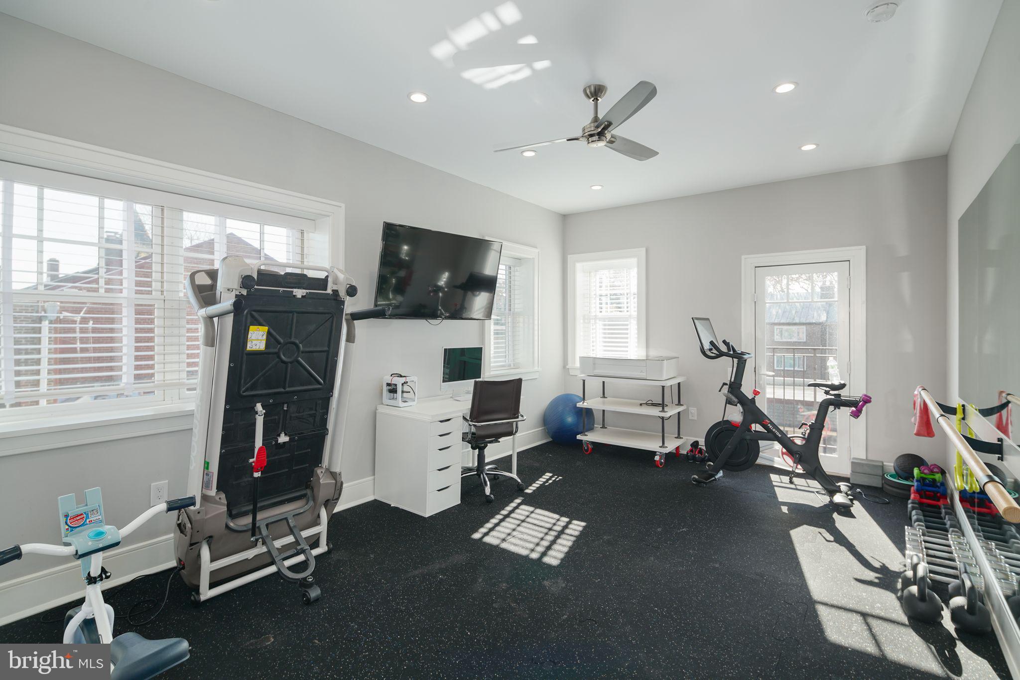 SOCIETY HILL - Residential