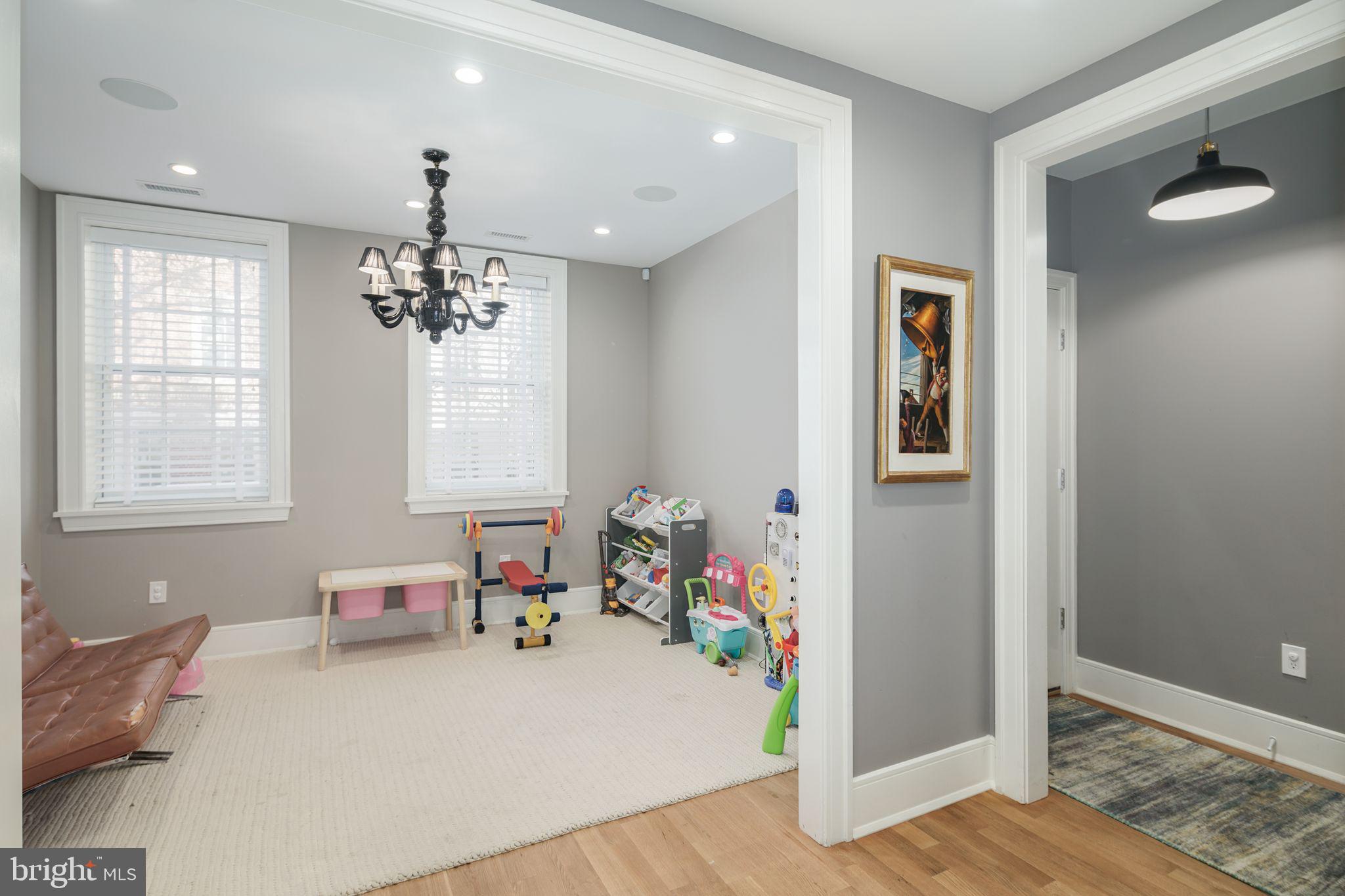 SOCIETY HILL - Residential